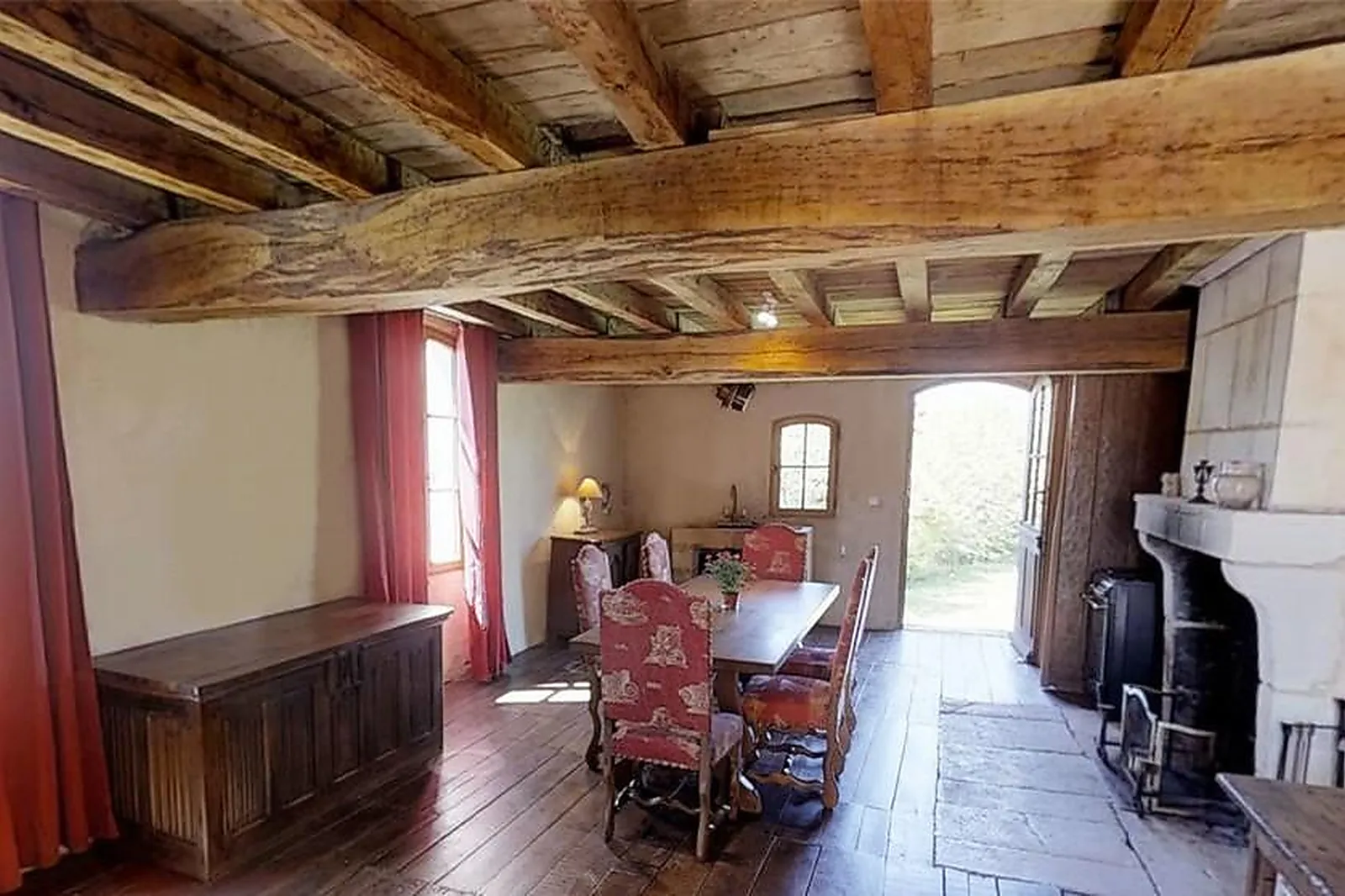 Lieux événementiels, LE CLOS DES CHEMINÉES