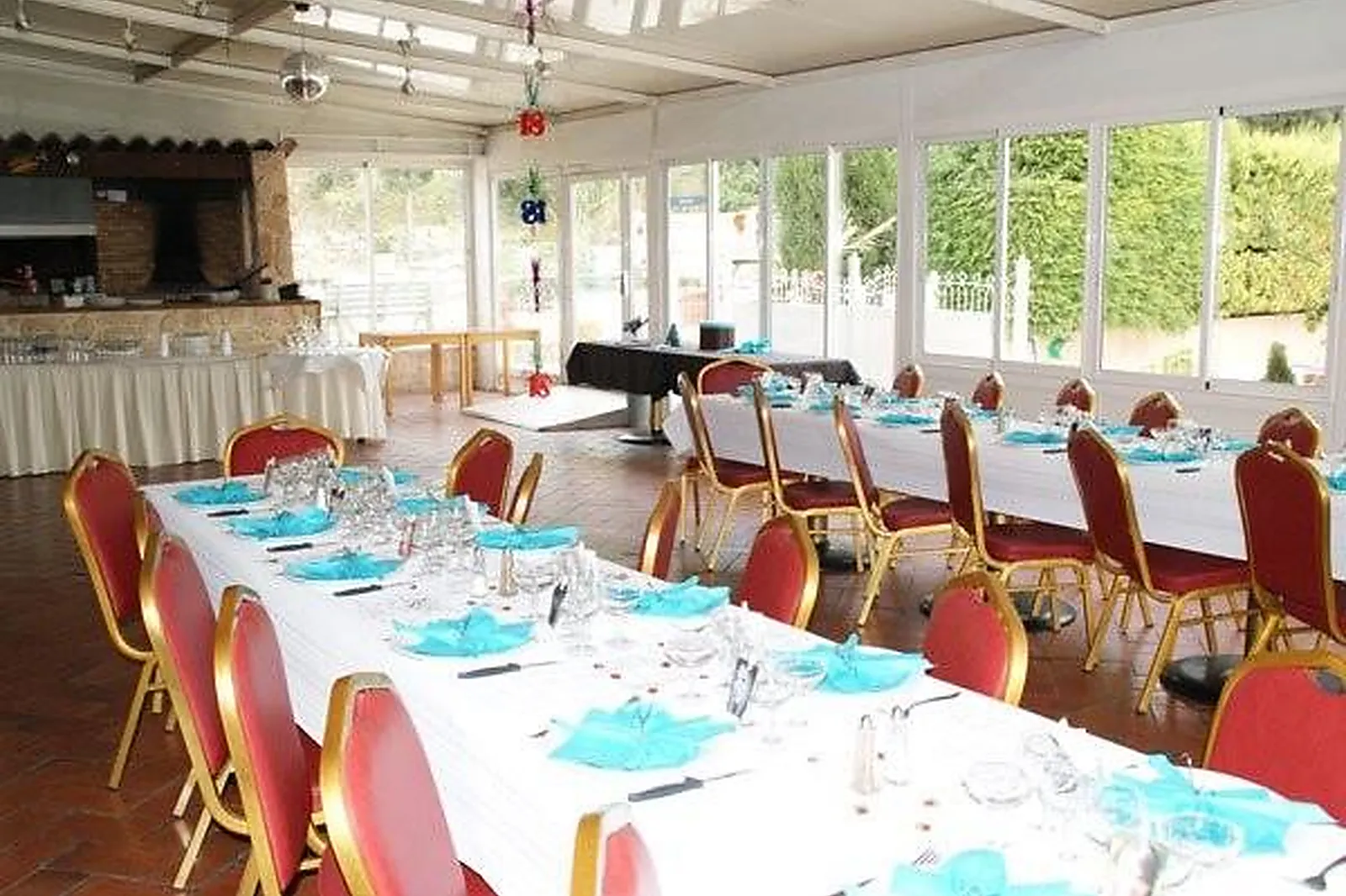 Lieux événementiels, LE CLUB HOUSE