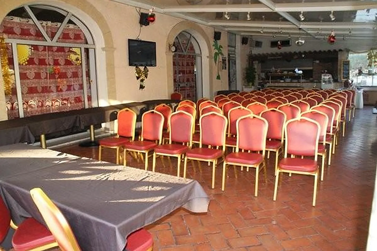 Lieux événementiels, LE CLUB HOUSE