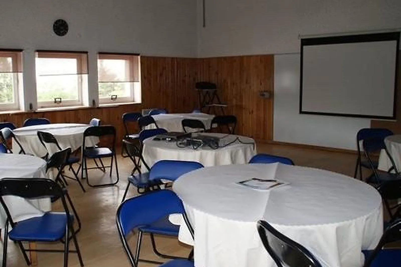 Lieux événementiels, LE CLUB HOUSE