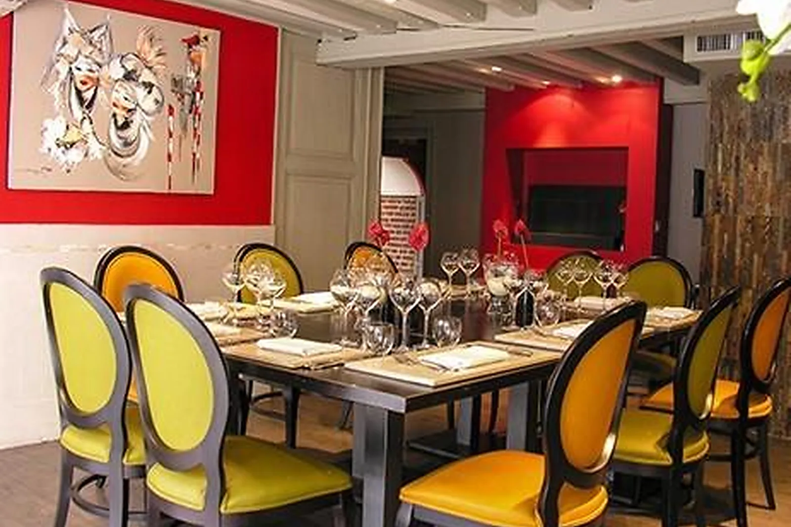 Lieux événementiels, LE COMPOSTELLE