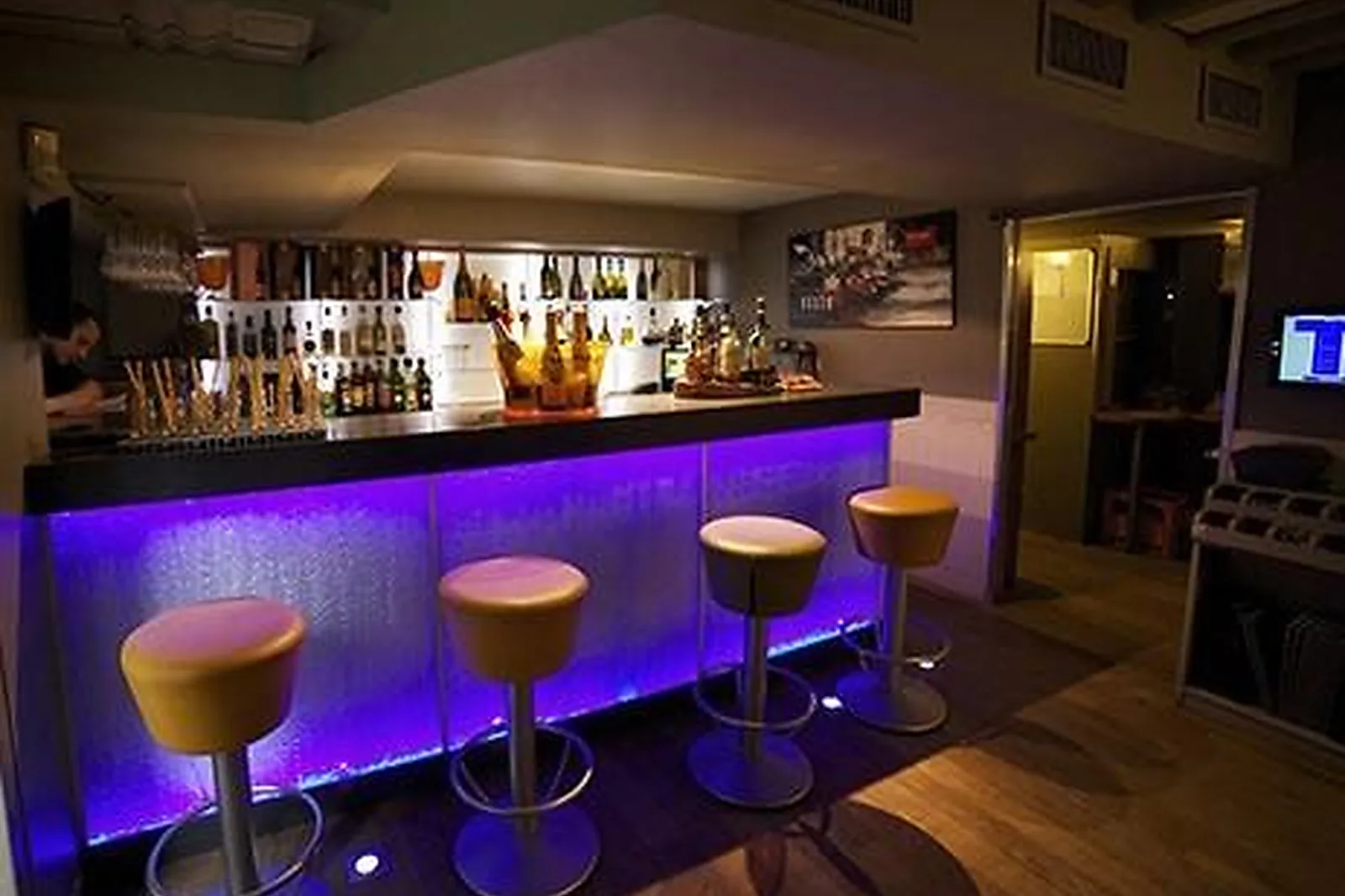 Lieux événementiels, LE COMPOSTELLE