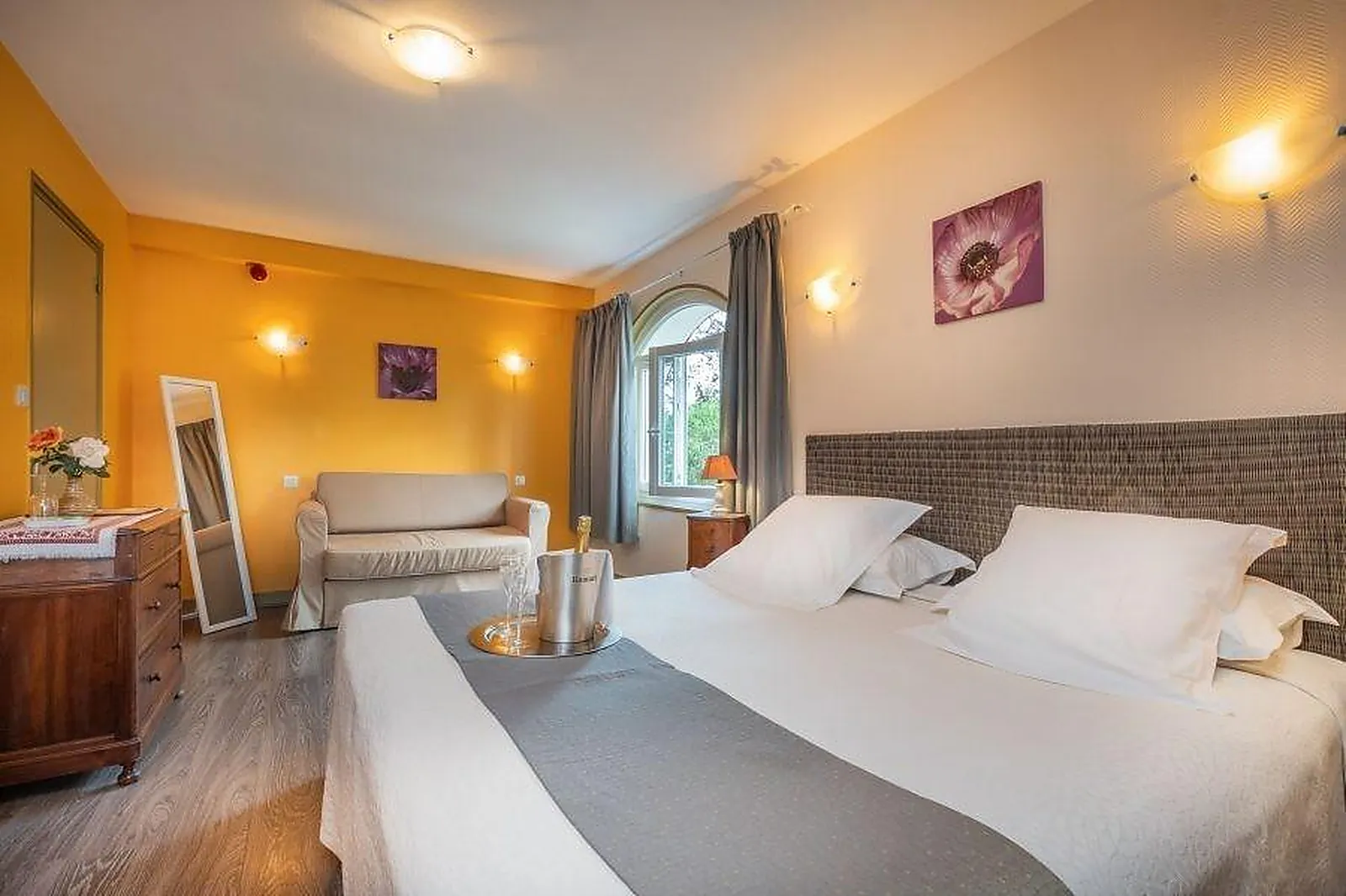 Lieux événementiels, LE COQ HARDI