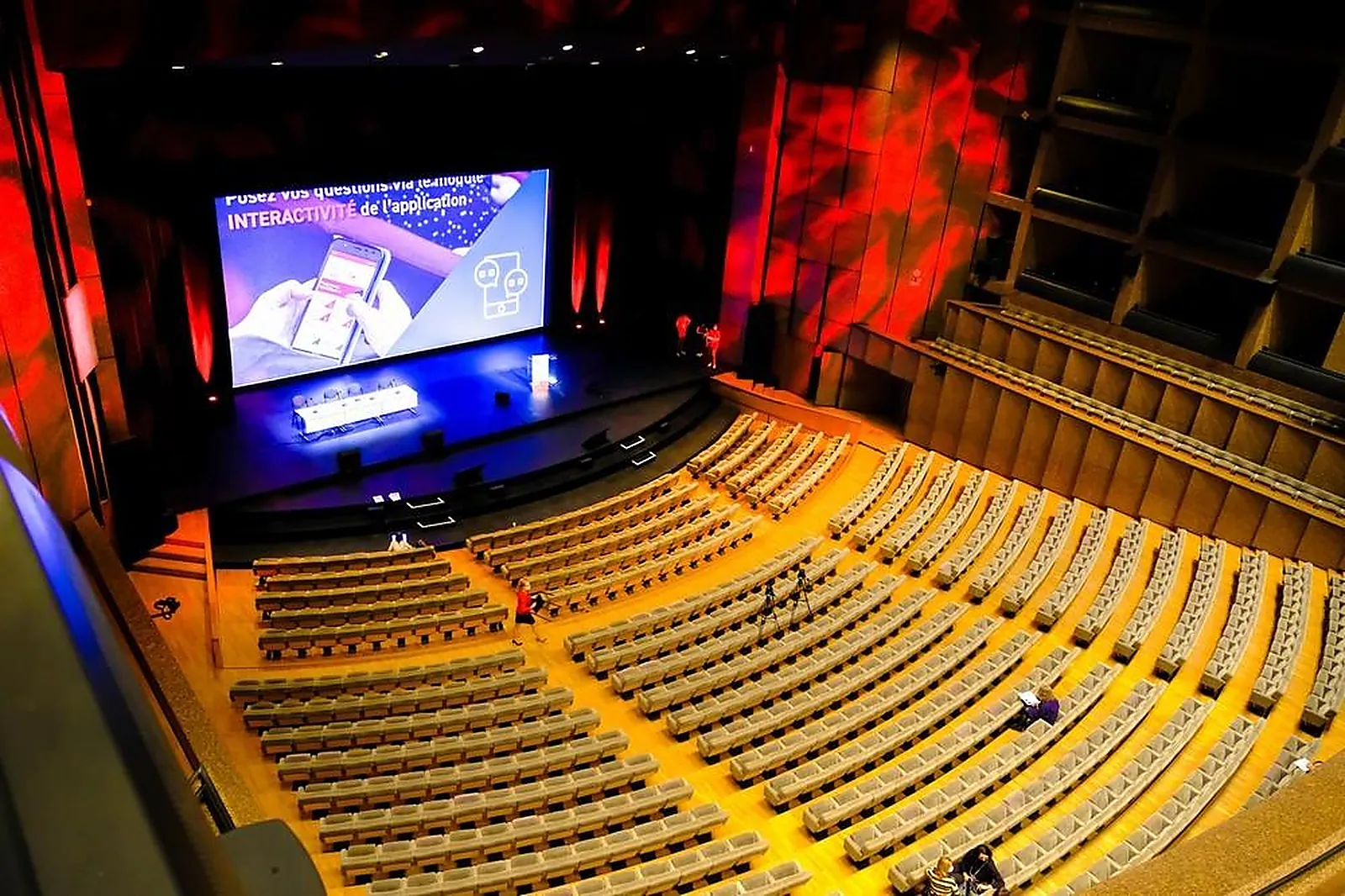 Lieux événementiels, LE CORUM