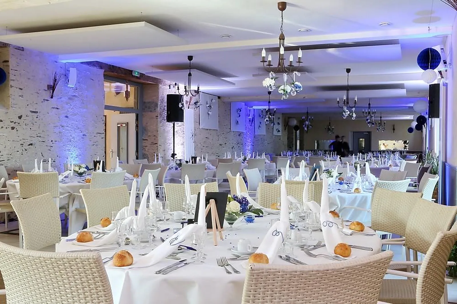 Lieux événementiels, LE D À 7 FACES