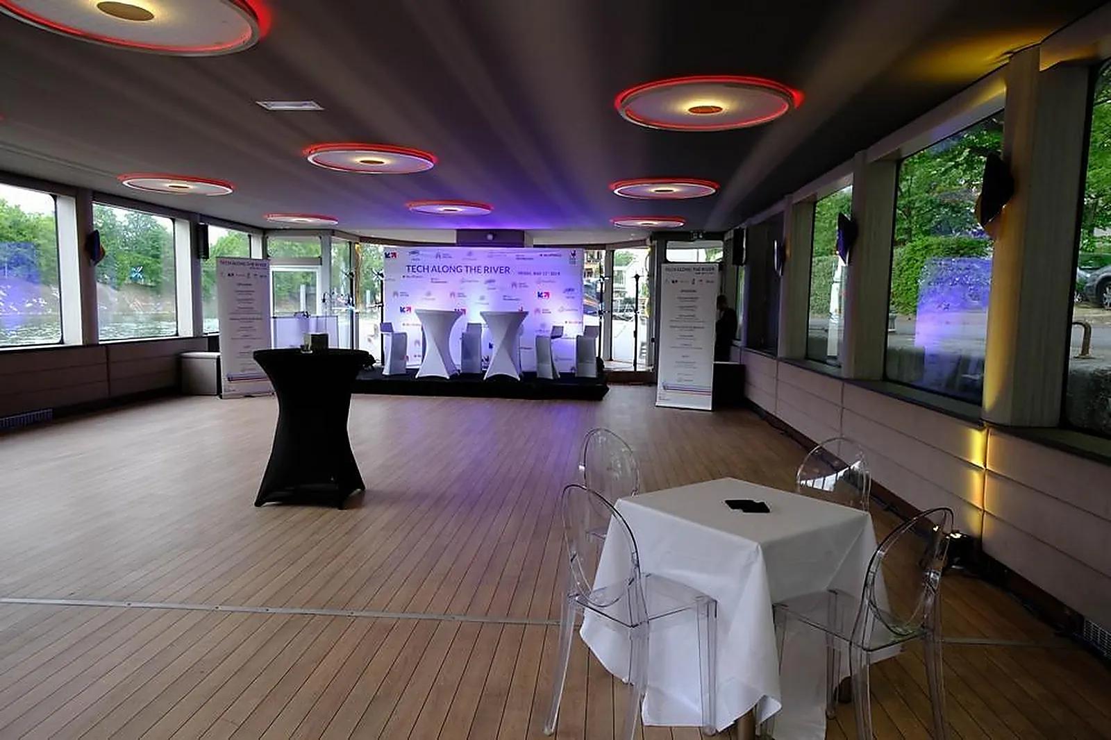 Lieux événementiels, LE DIAMANT BLEU