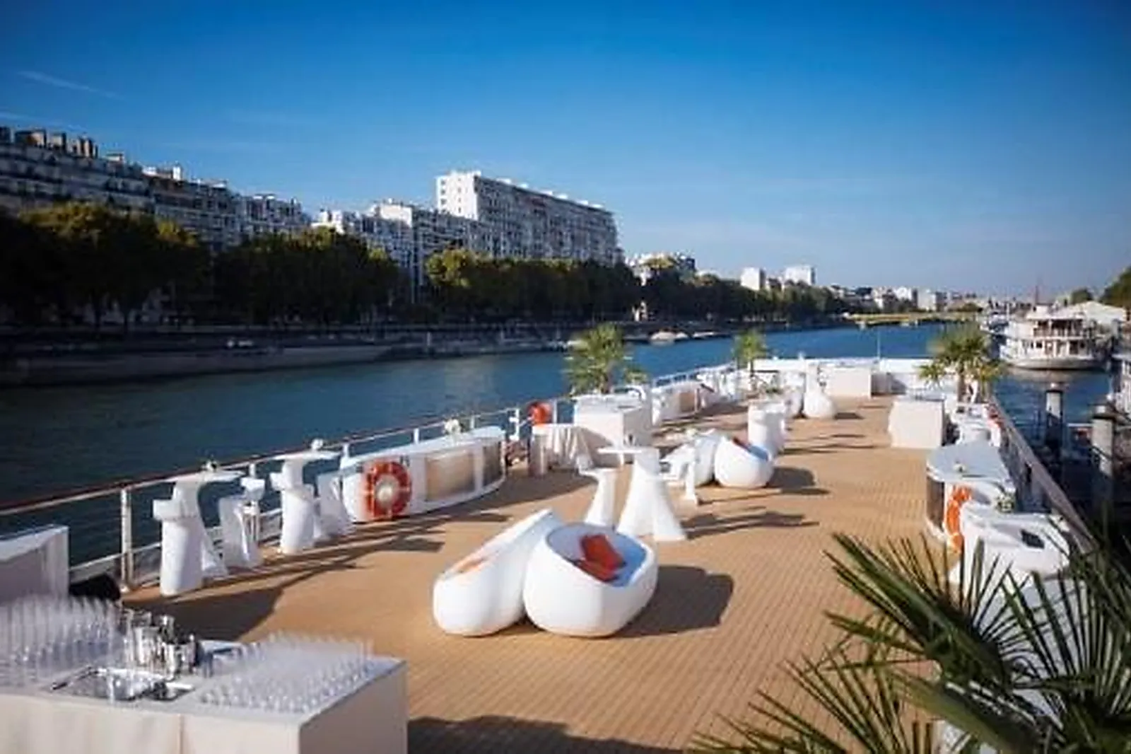 Lieux événementiels, LE DIAMANT BLEU