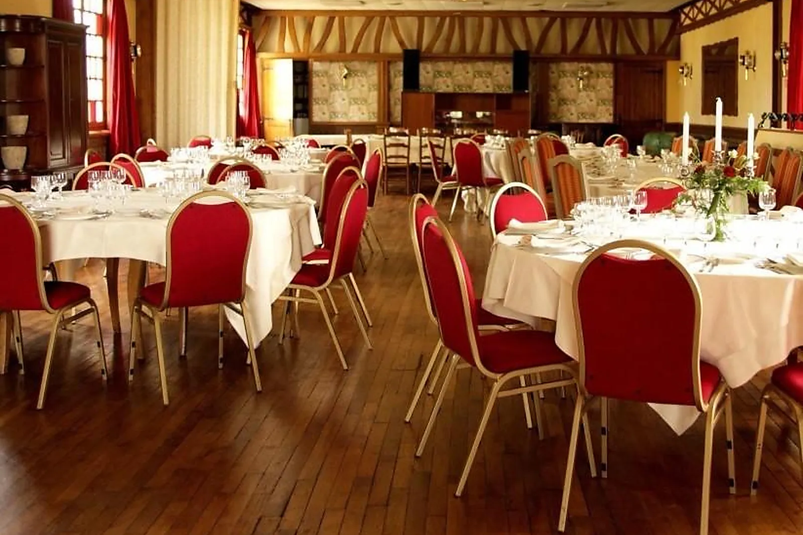 Lieux événementiels, LE FAISAN DORÉ