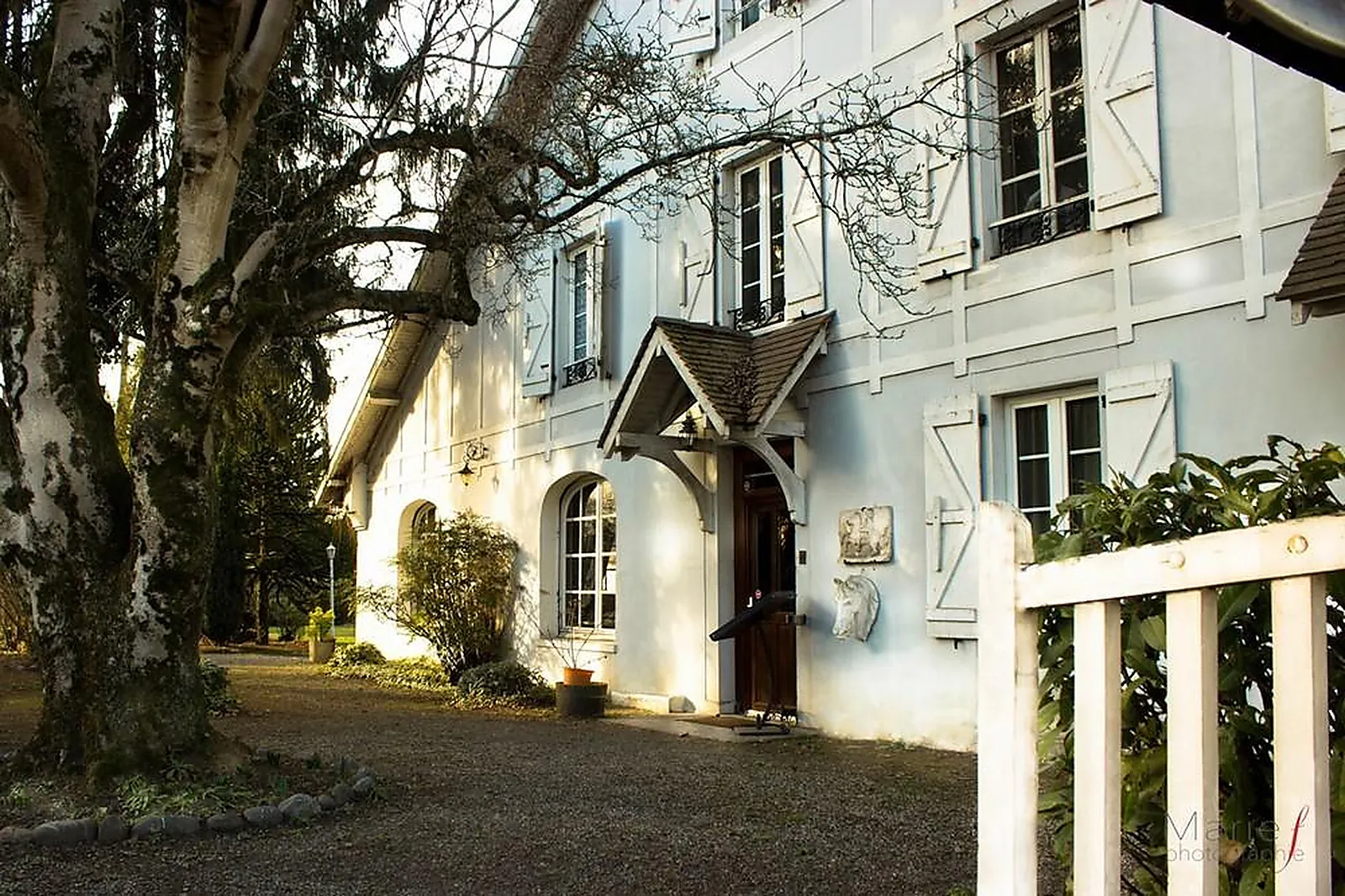 Lieux événementiels, LE FER À CHEVAL DE LONS