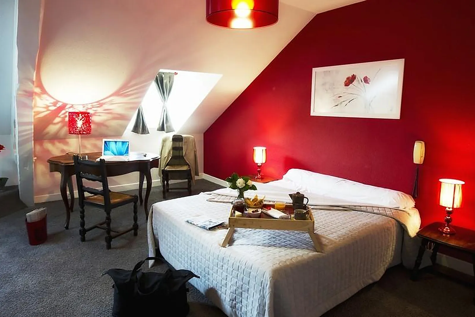 Lieux événementiels, LE FER À CHEVAL DE LONS