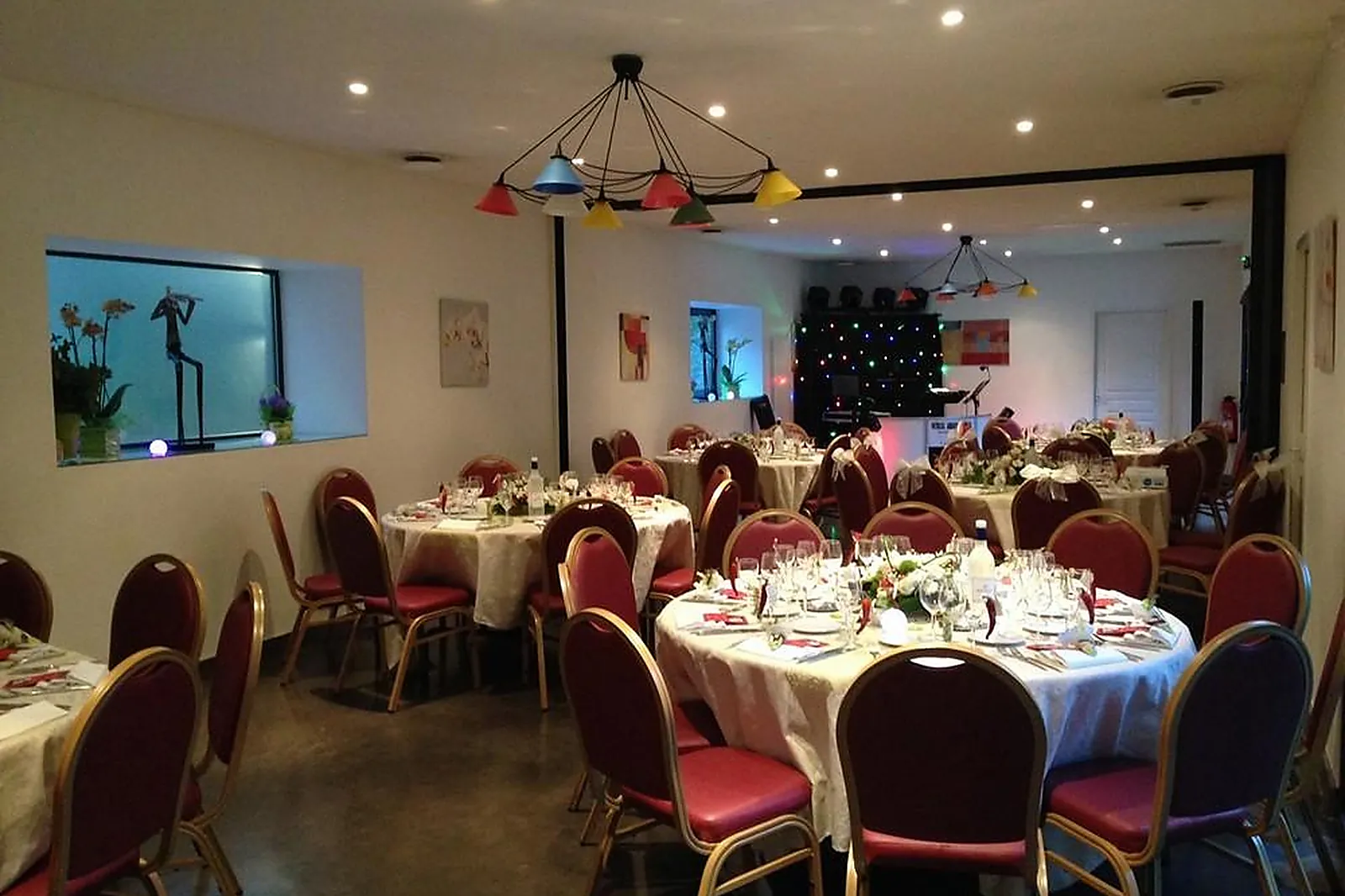 Lieux événementiels, LE FER À CHEVAL DE LONS