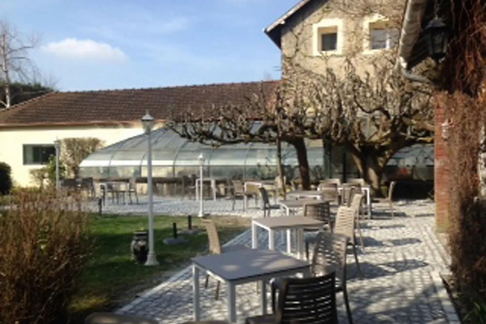 Lieux événementiels, LE FER À CHEVAL DE LONS