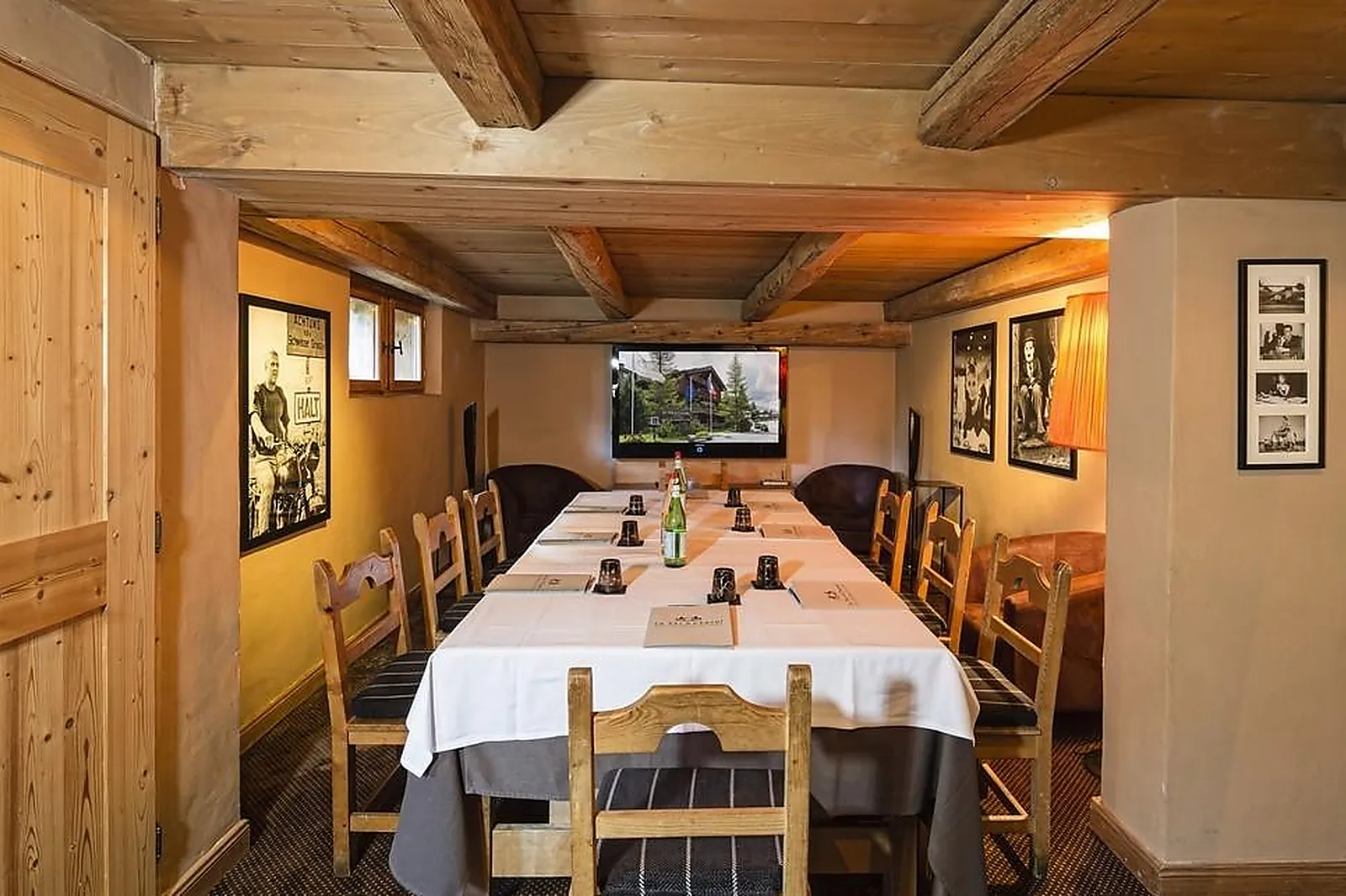 Lieux événementiels, LE FER À CHEVAL DE MEGÈVE