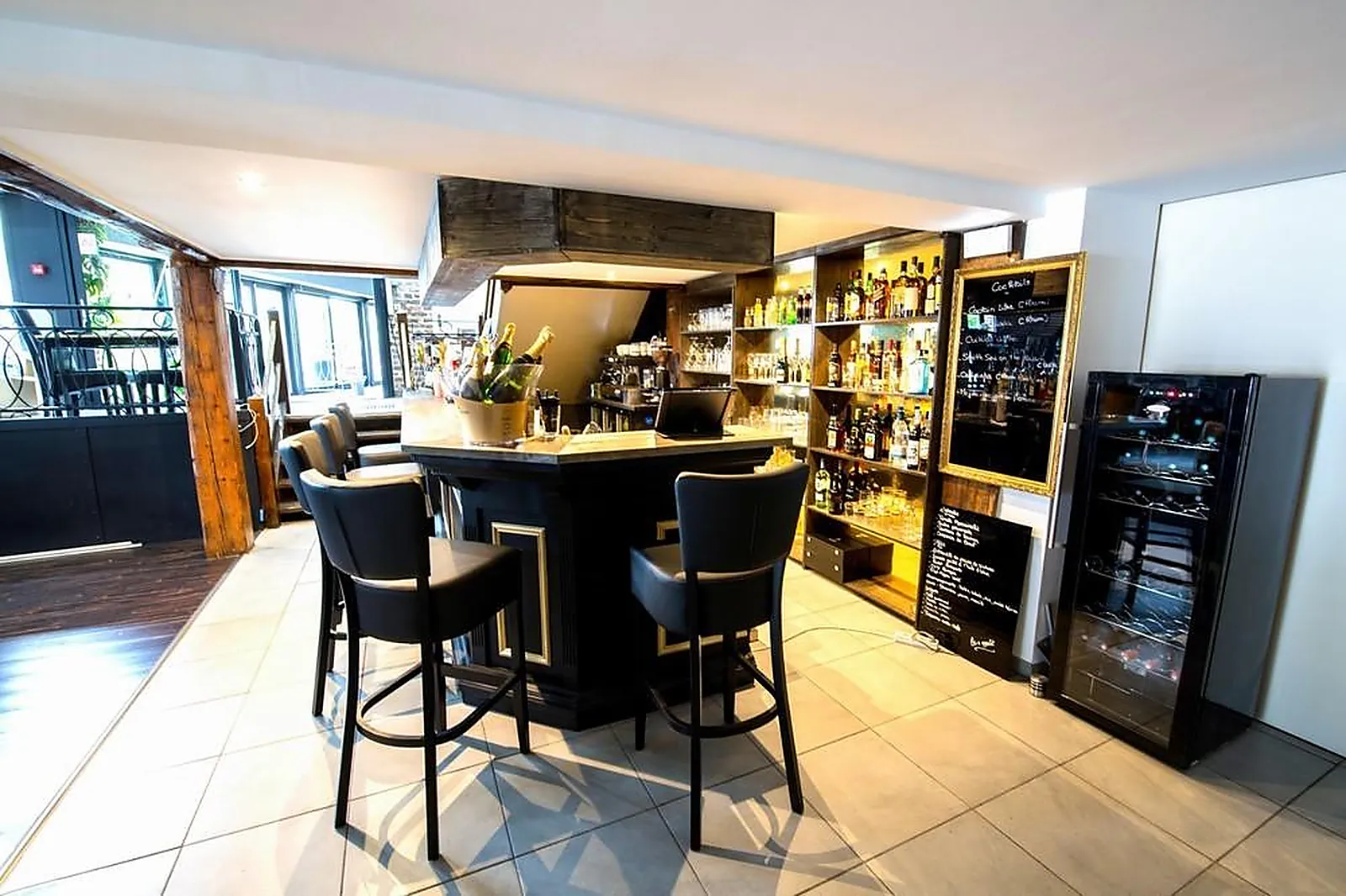 Lieux événementiels, LE FEU AU LAC