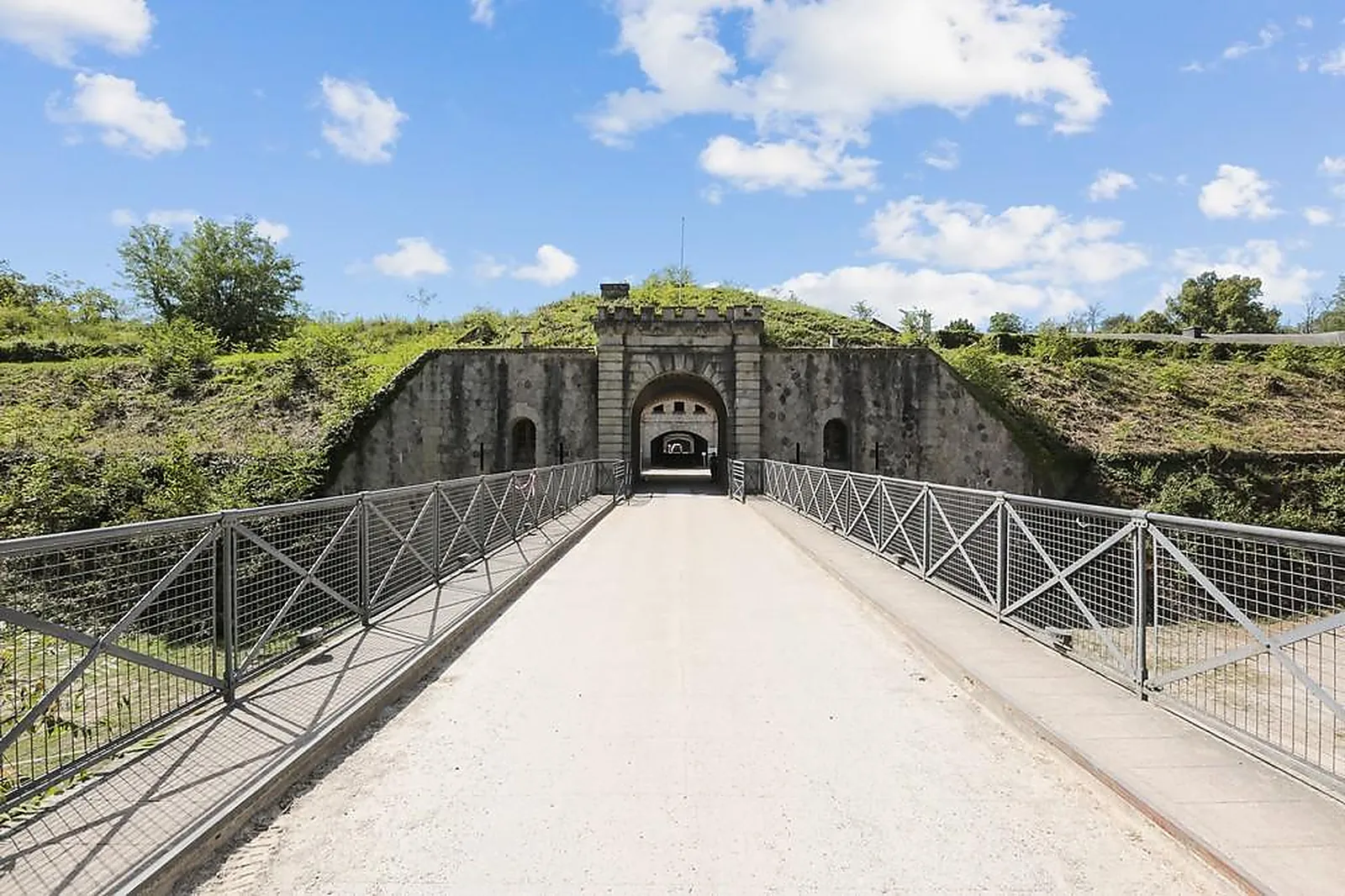 Lieux événementiels, LE FORT DE FEYZIN