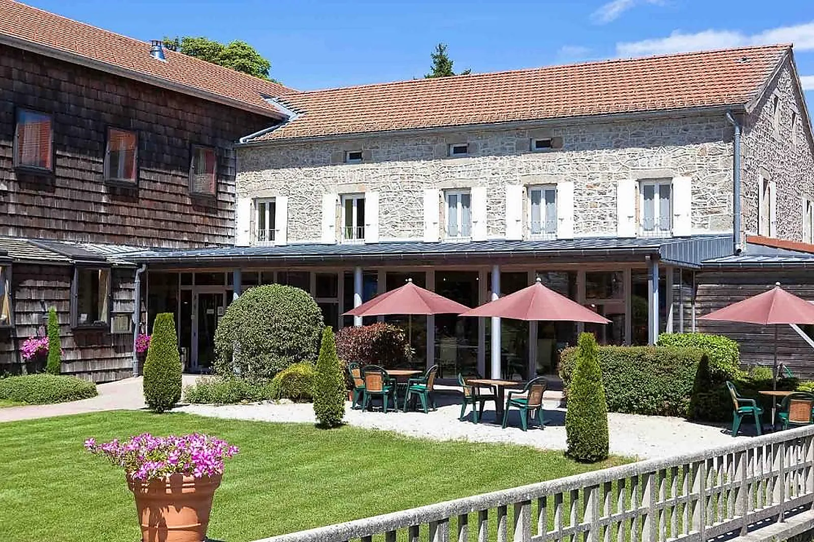 Lieux événementiels, LE FORT DU PRÉ