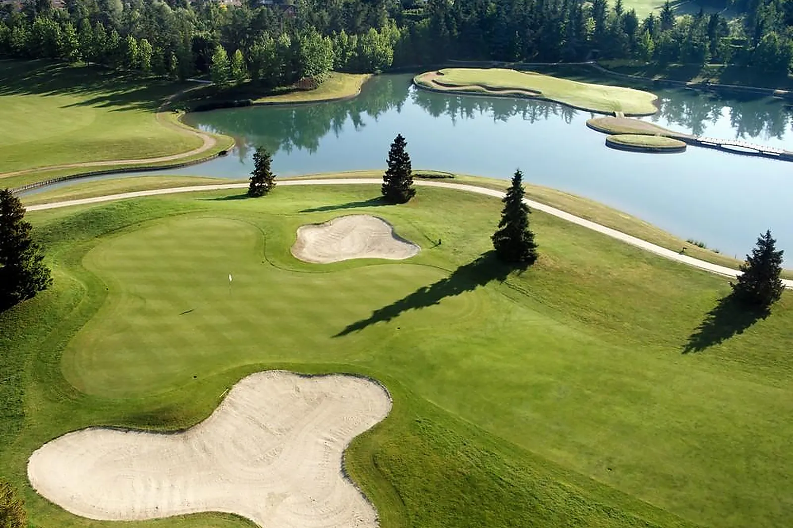 Lieux événementiels, LE GOLF PARC ROBERT HERSANT