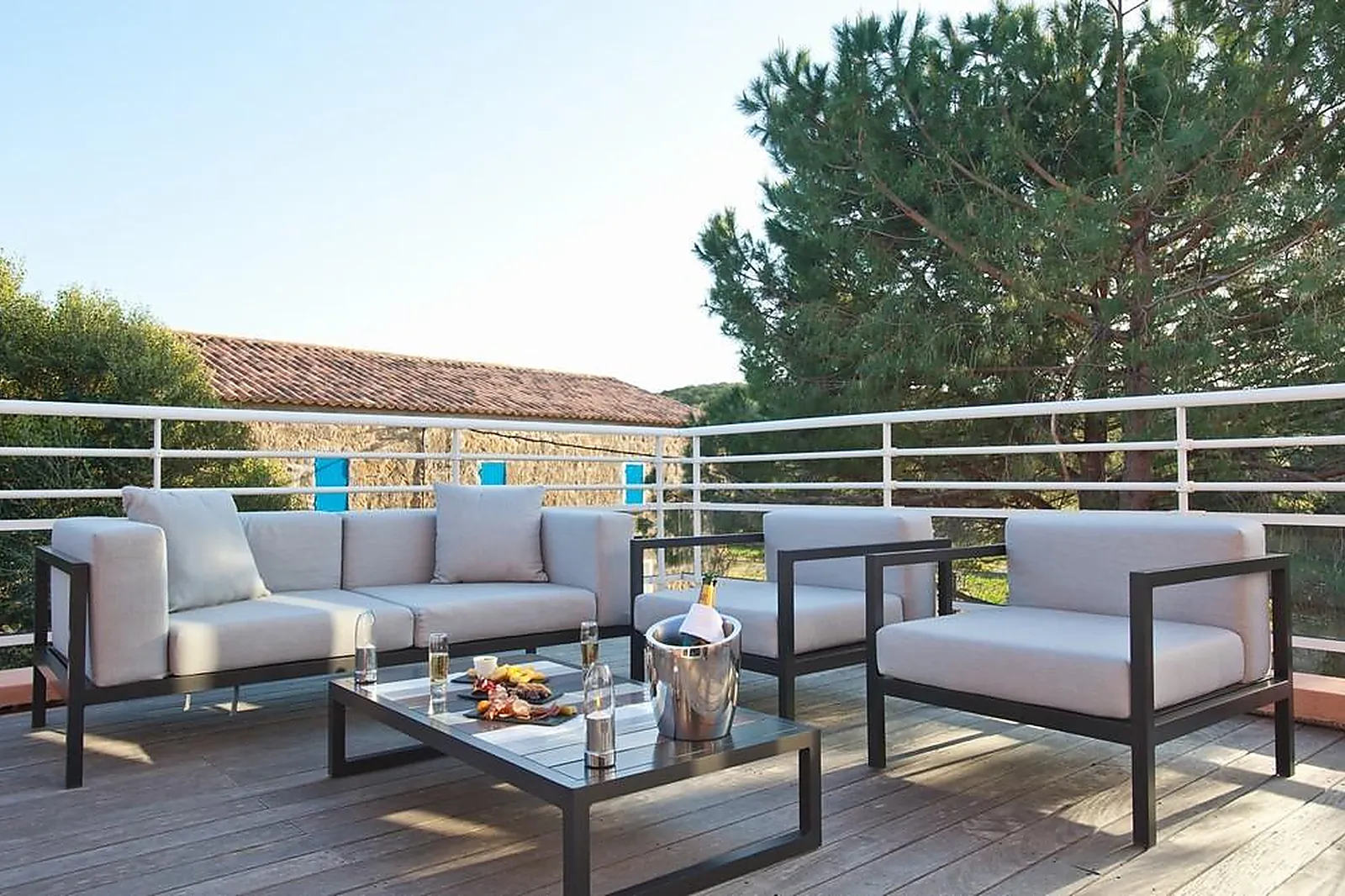 Lieux événementiels, LE GOLFE