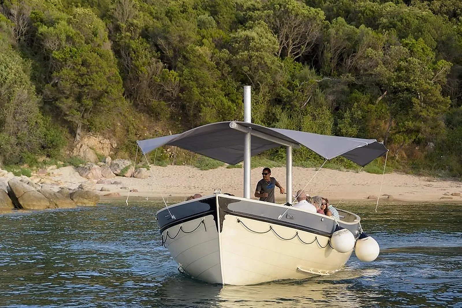 Lieux événementiels, LE GOLFE