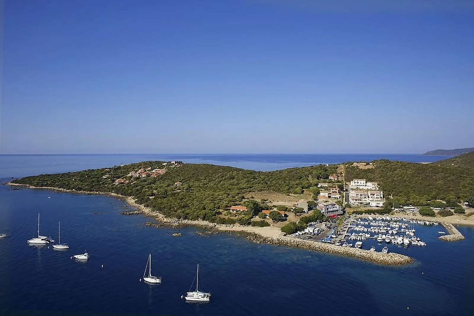 Lieux événementiels, LE GOLFE