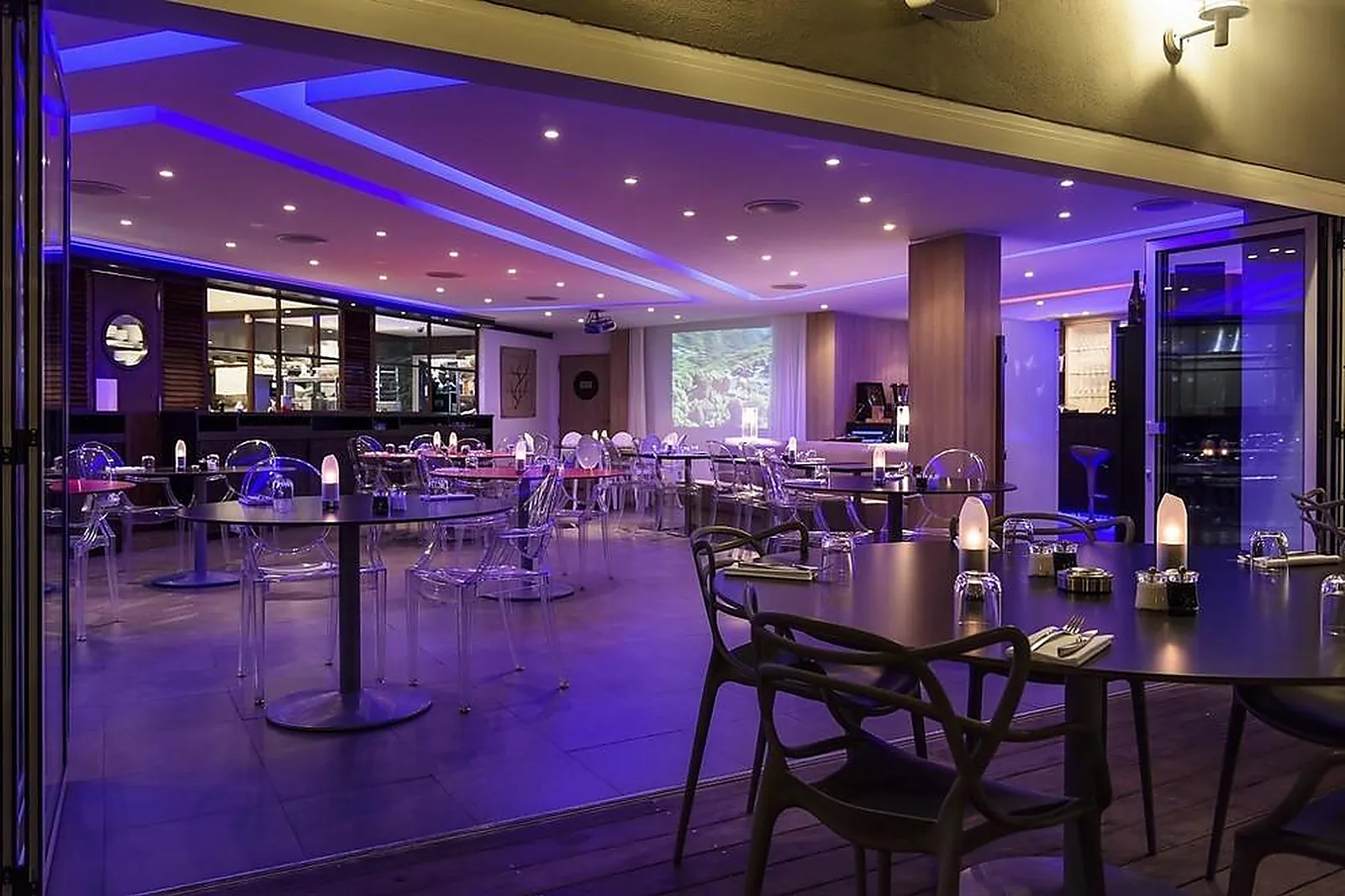 Lieux événementiels, LE GOLFE