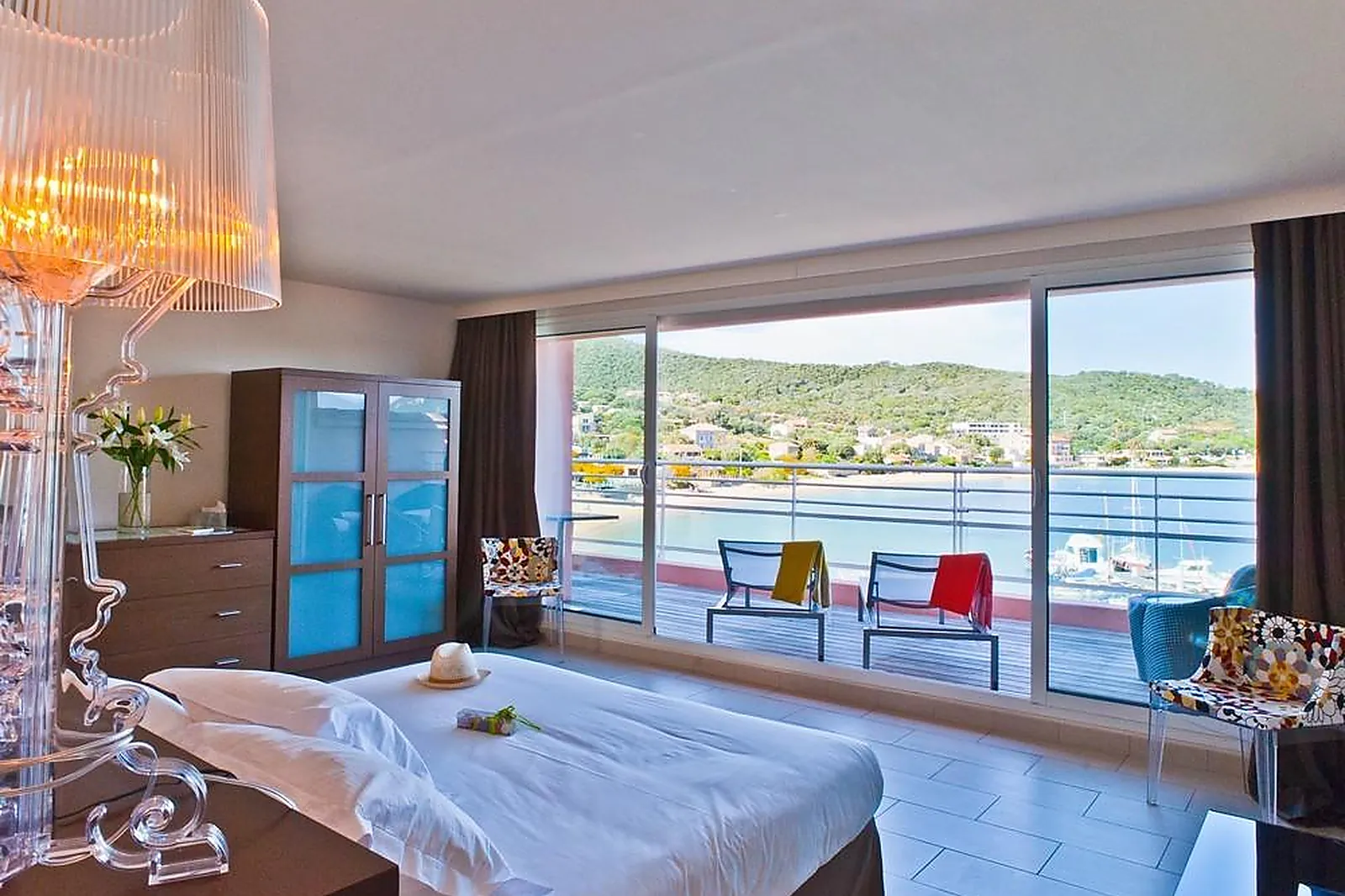 Lieux événementiels, LE GOLFE