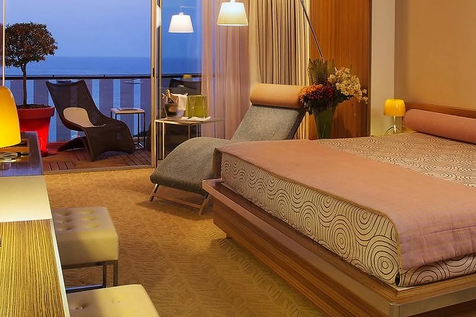 Lieux événementiels, LE GRAND HOTEL