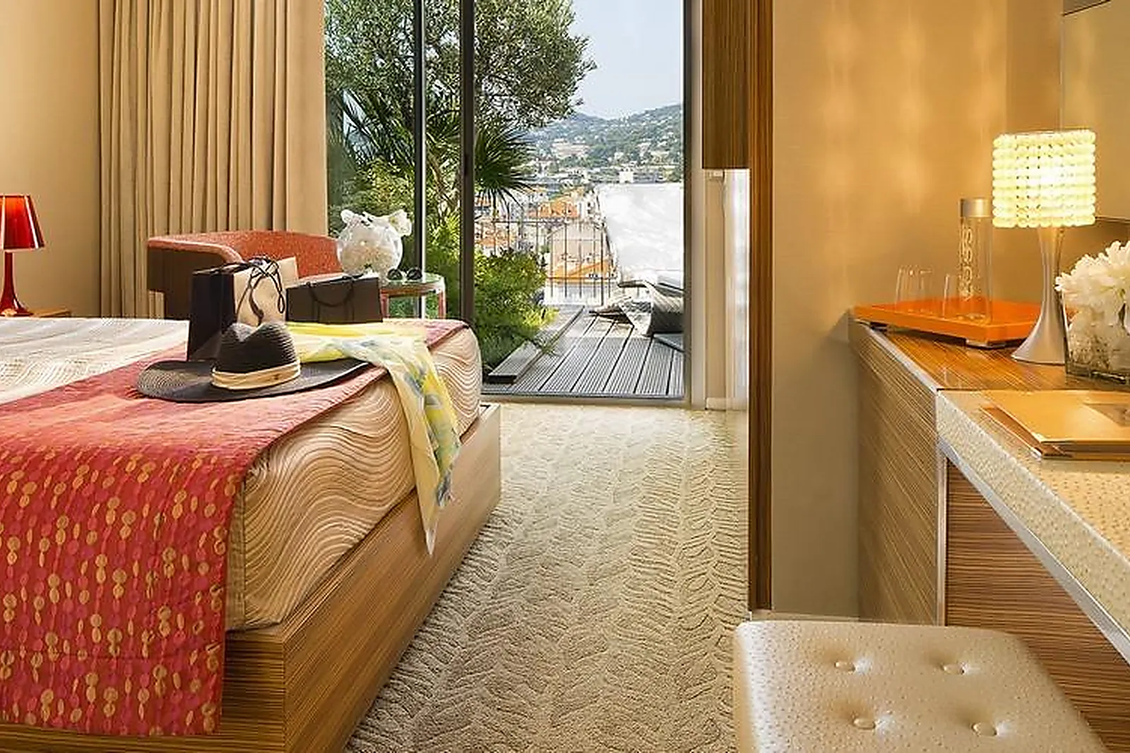 Lieux événementiels, LE GRAND HOTEL