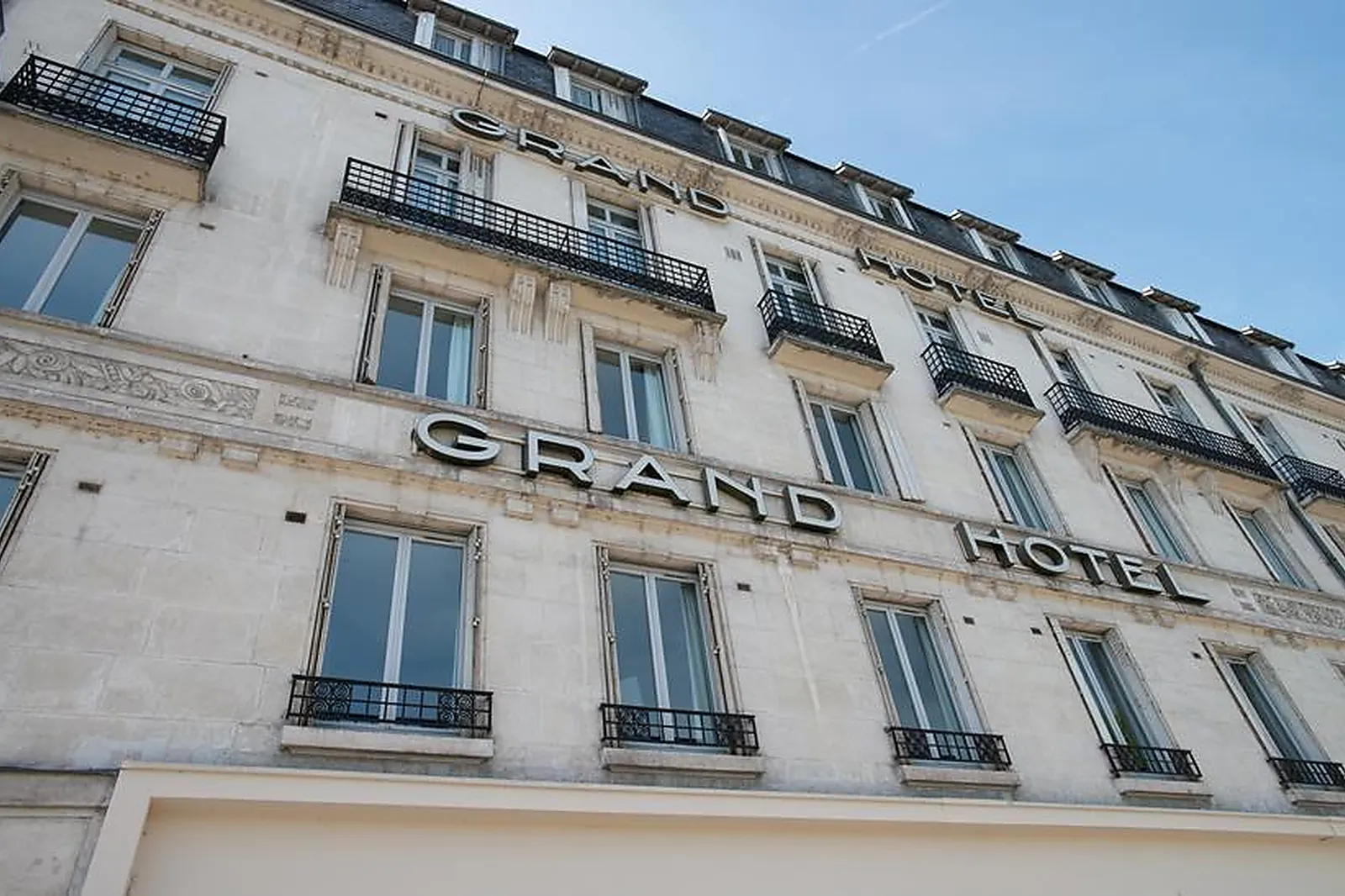 Lieux événementiels, LE GRAND HÔTEL TOURS