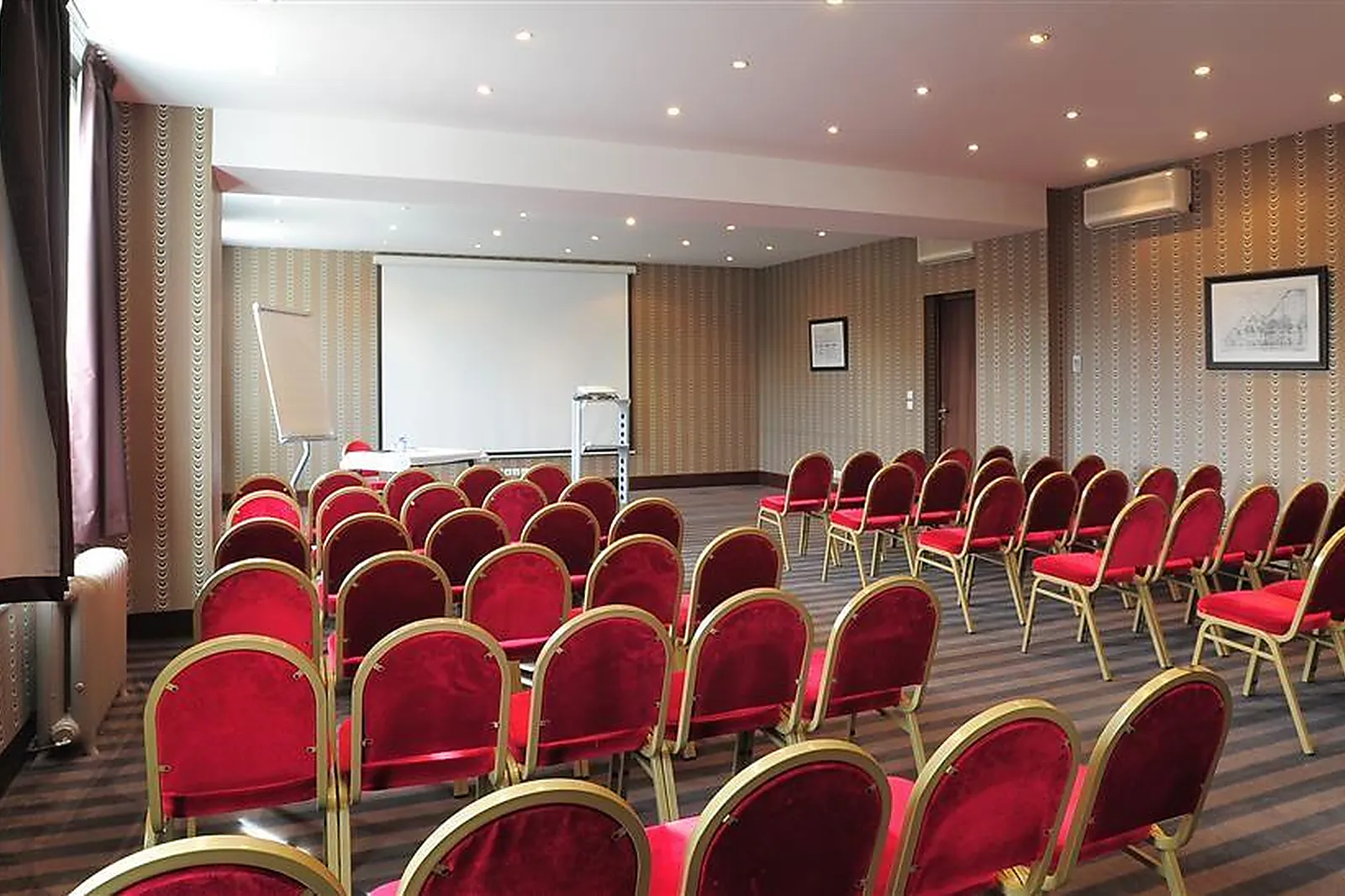 Lieux événementiels, LE GRAND HÔTEL TOURS