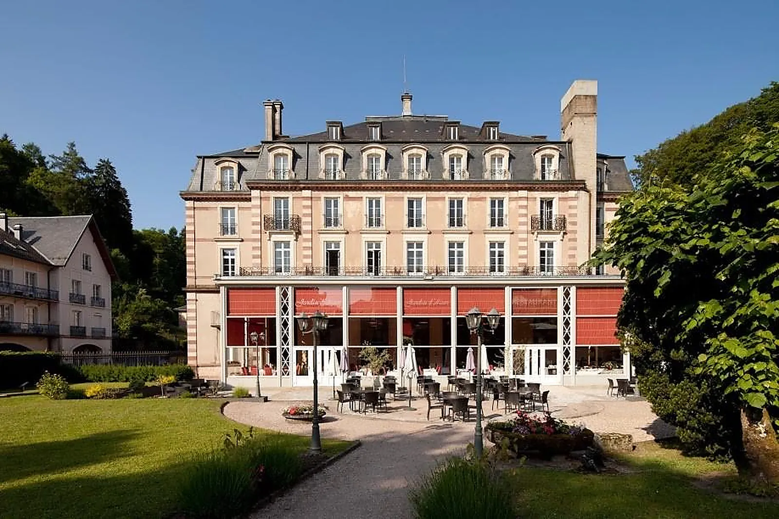 Lieux événementiels, LE GRAND HÔTEL DE PLOMBIÈRES-LÈS-BAINS