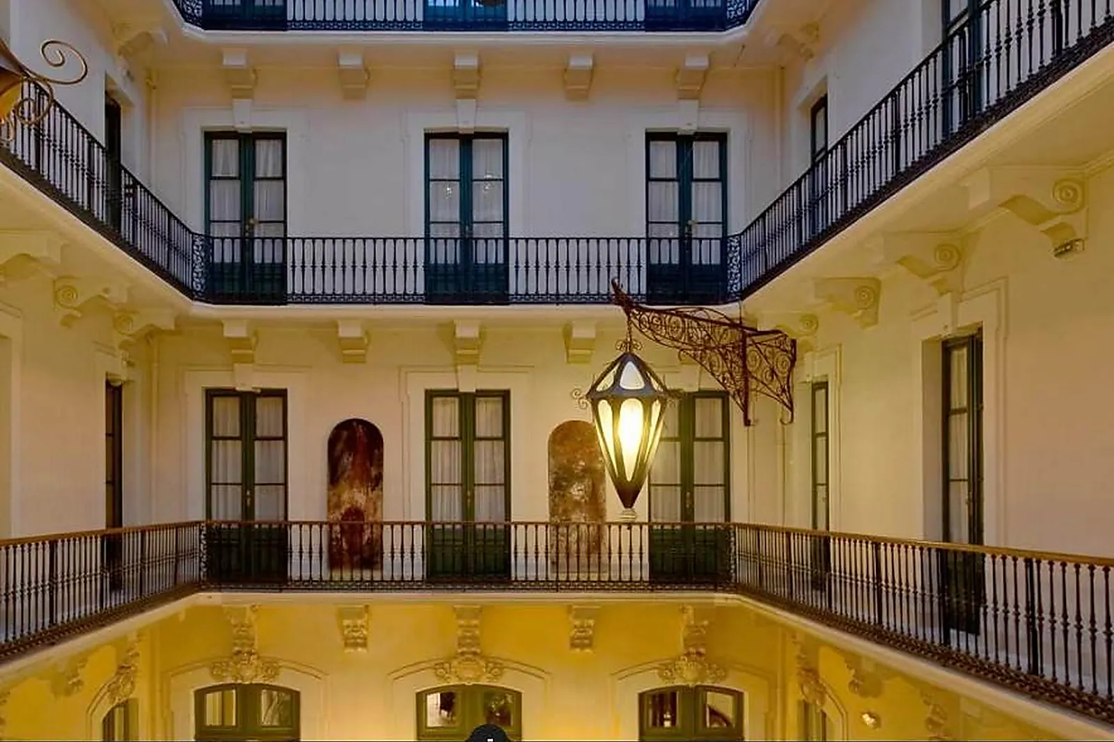 Lieux événementiels, LE GRAND HÔTEL DE SETE