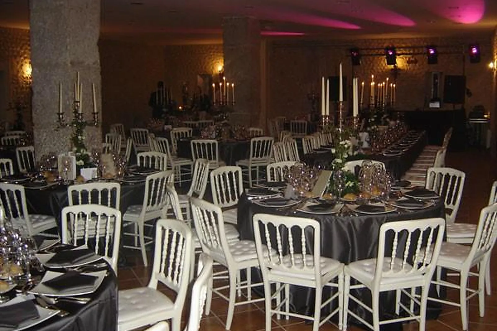 Lieux événementiels, LE GRAND LOGISSON