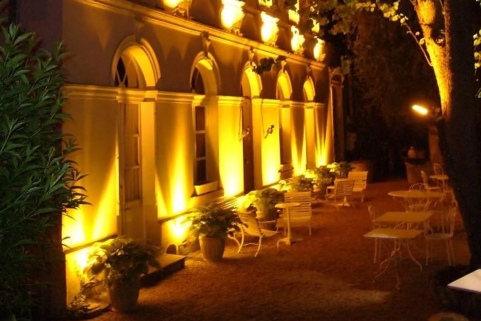 Lieux événementiels, LE GRAND MONARQUE DE AZAY-LE-RIDEAU