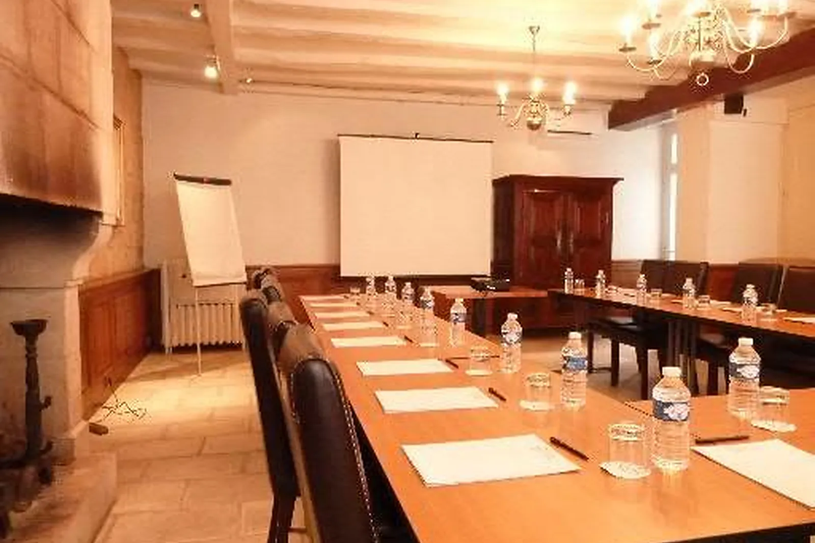 Lieux événementiels, LE GRAND MONARQUE DE AZAY-LE-RIDEAU