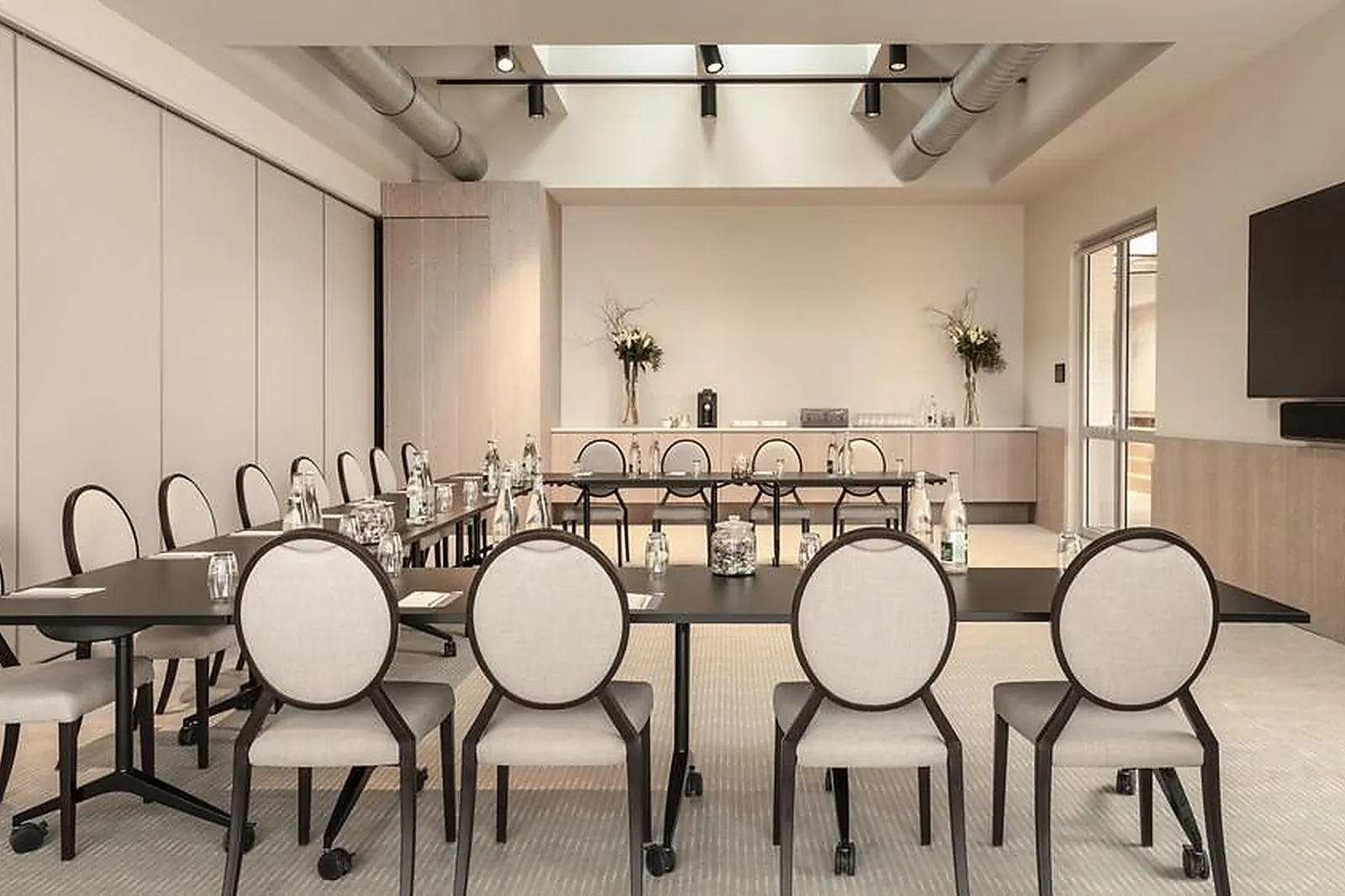 Lieux événementiels, LE GRAND PAVILLON CHANTILLY