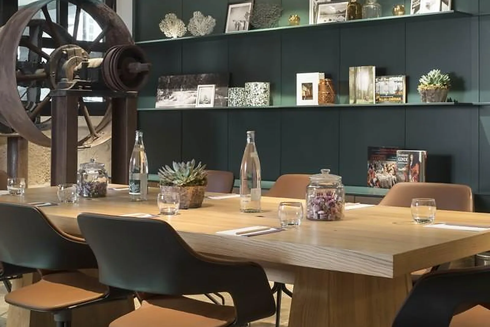 Lieux événementiels, LE GRAND PAVILLON CHANTILLY