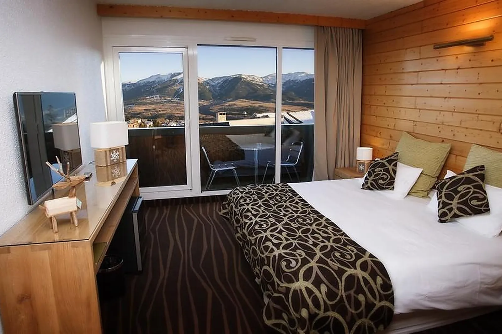 Lieux événementiels, LE GRAND TÉTRAS