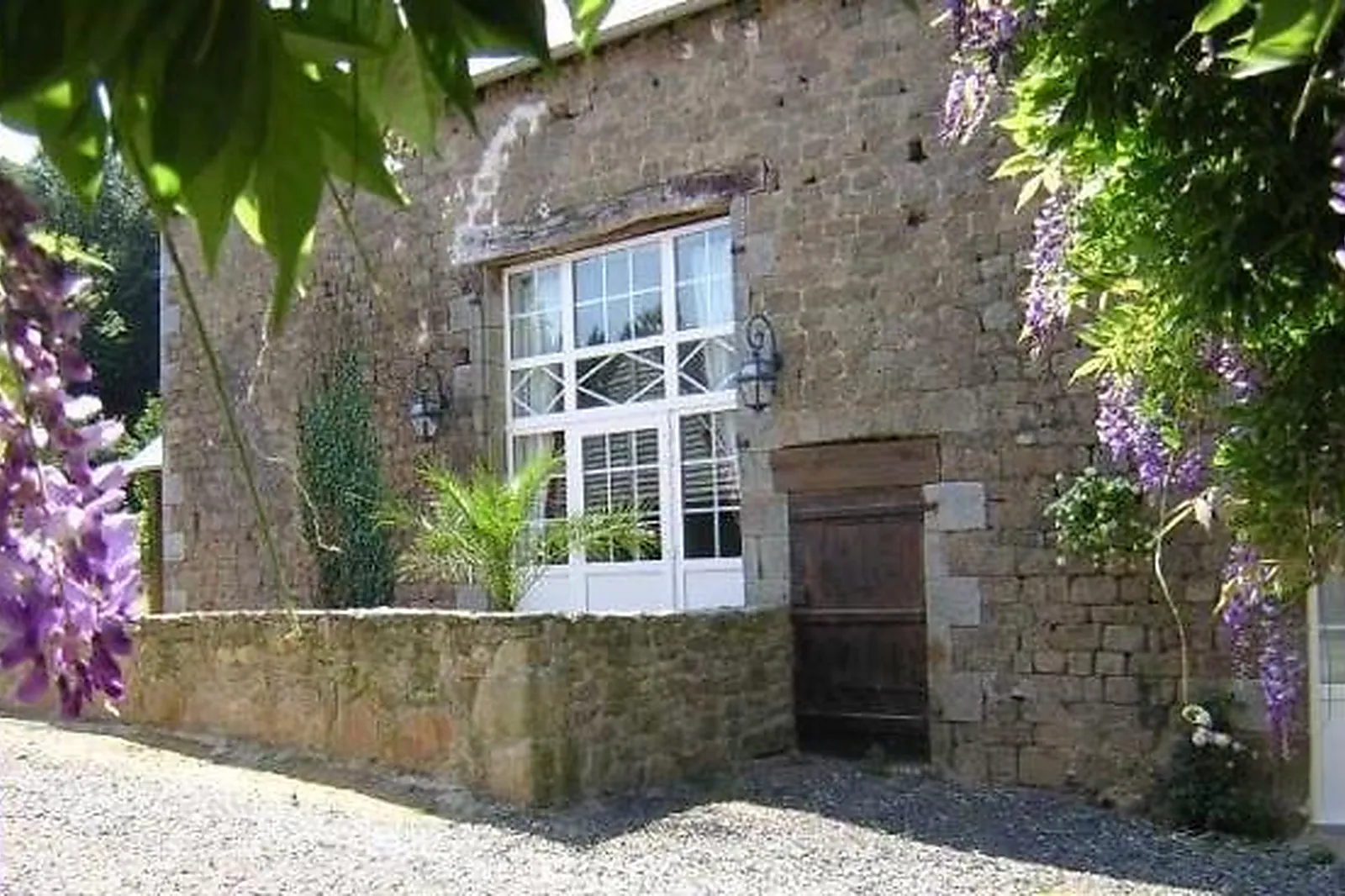 Lieux événementiels, LE HAMEAU DE LA FOUQUIÈRE