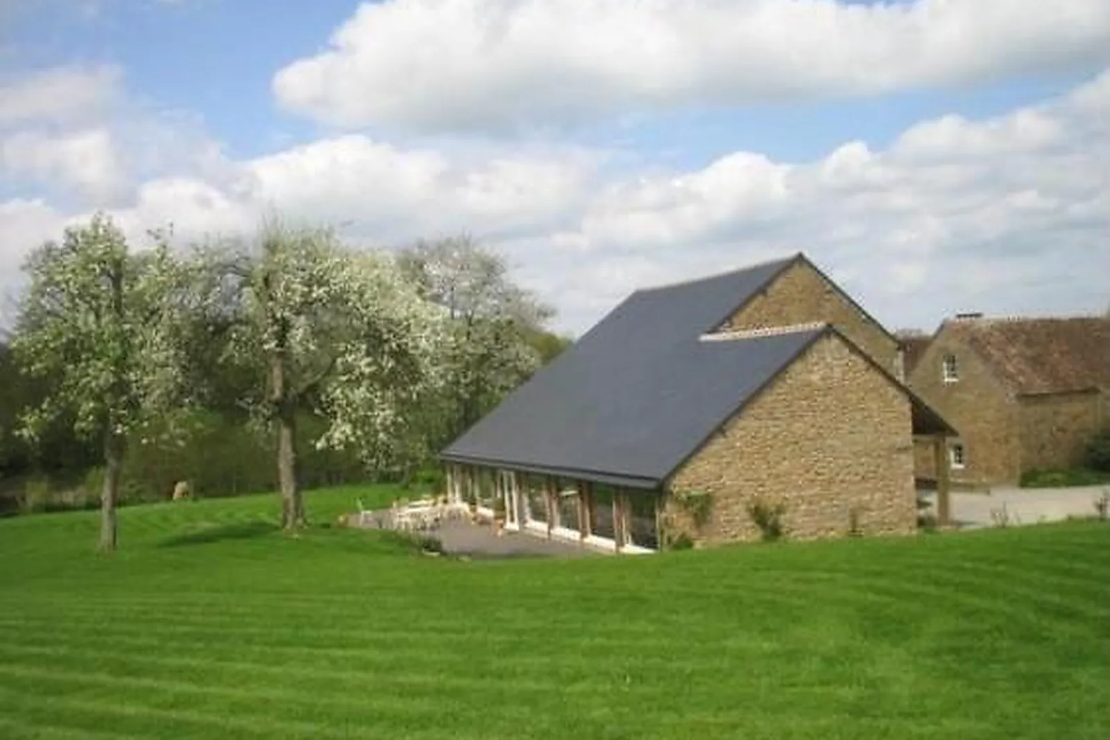 Lieux événementiels, LE HAMEAU DE LA FOUQUIÈRE