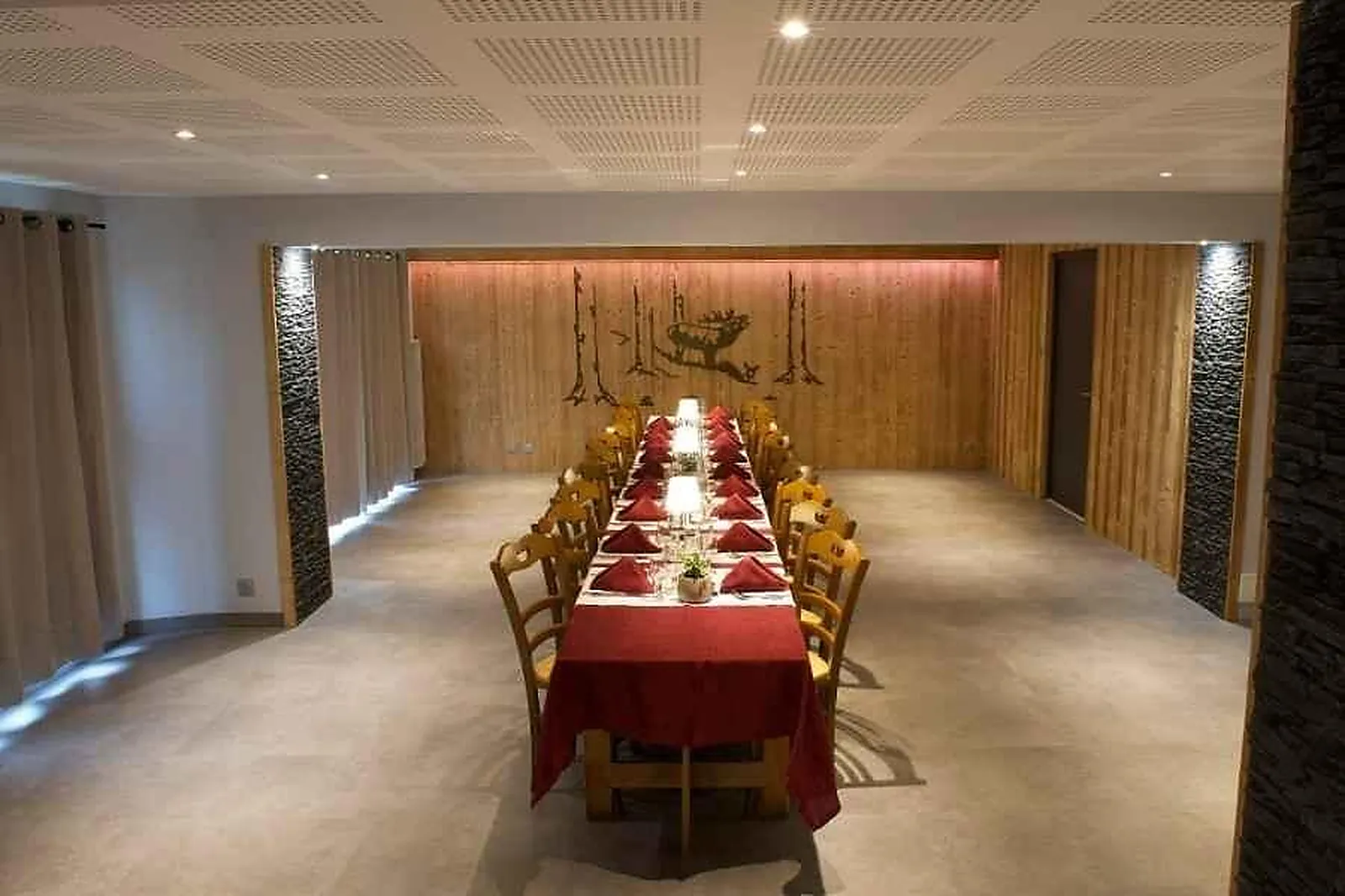 Lieux événementiels, LE HAUT DU ROC