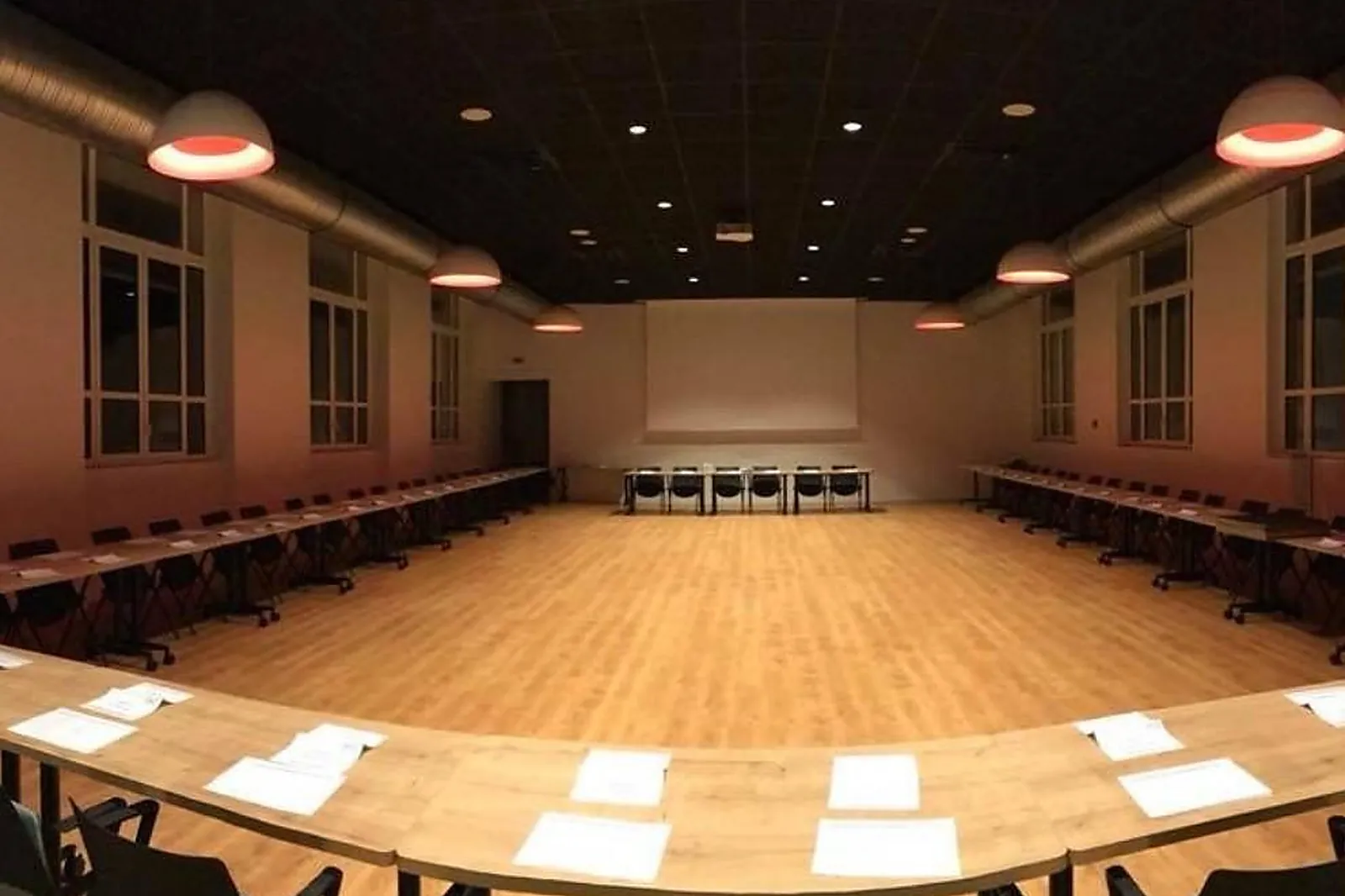 Lieux événementiels, LE HQ