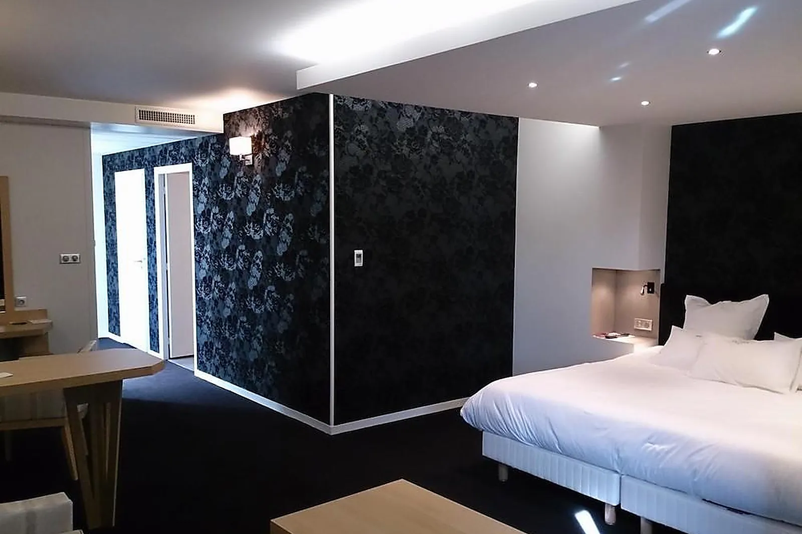 Lieux événementiels, LE KONINE