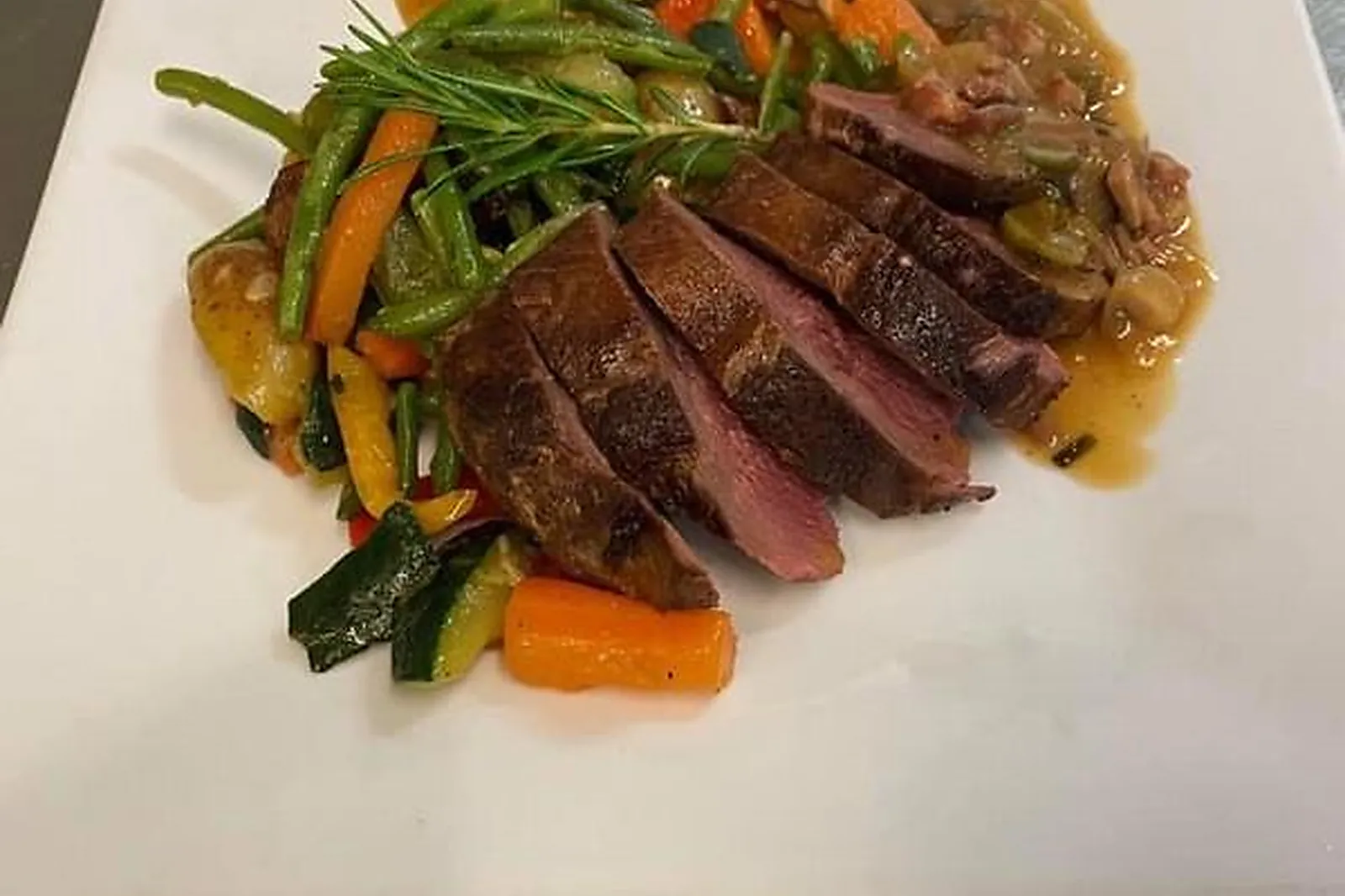 Lieux événementiels, LE LAGON BLEU