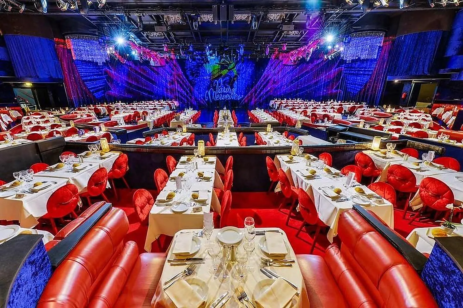 Lieux événementiels, LE LIDO DE PARIS