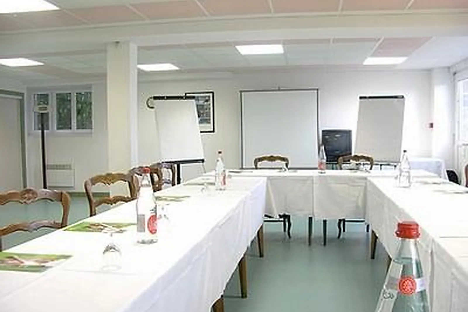 Lieux événementiels, LE LOGIS DU LAC