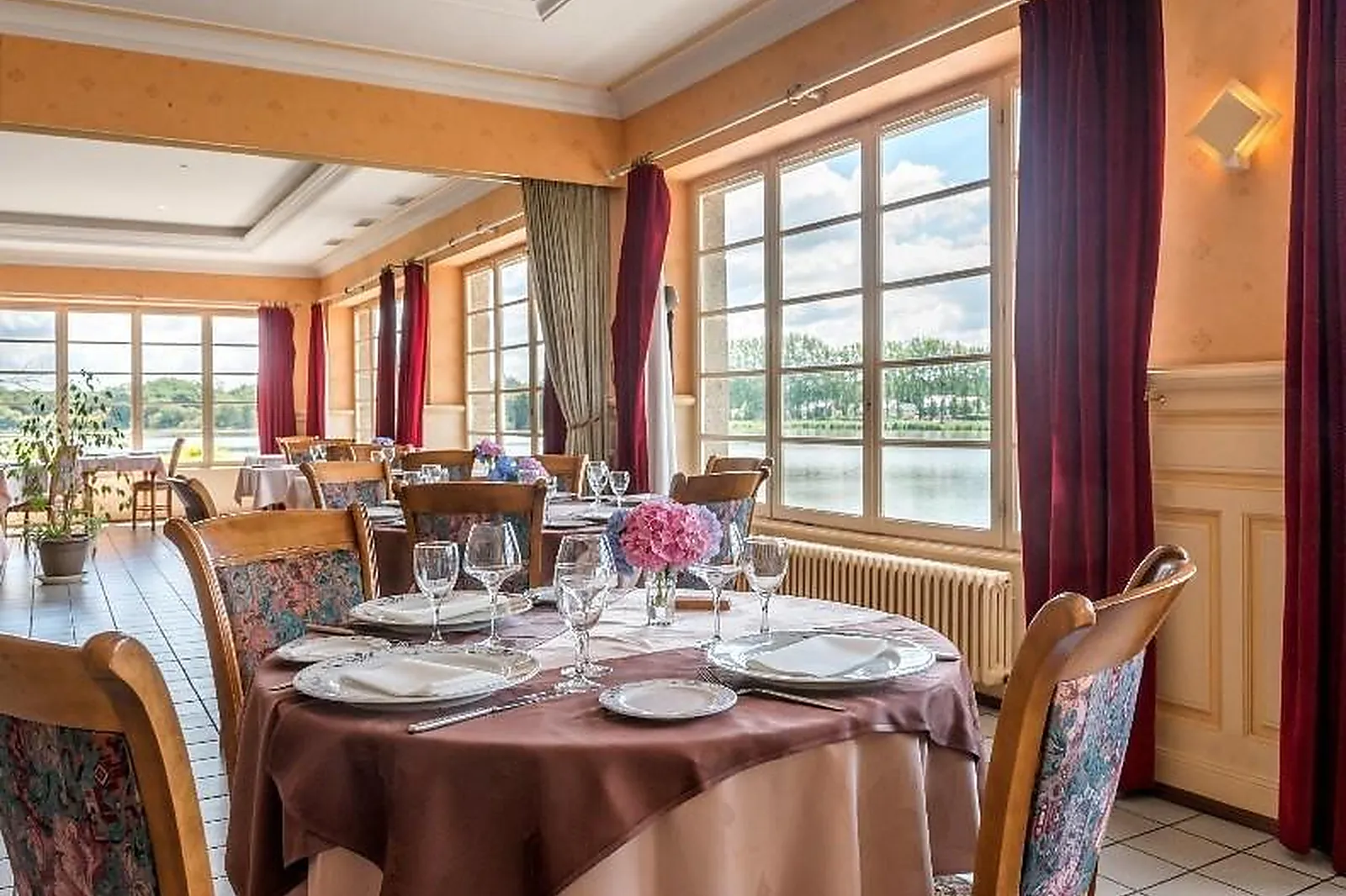 Lieux événementiels, LE LOGIS DU LAC