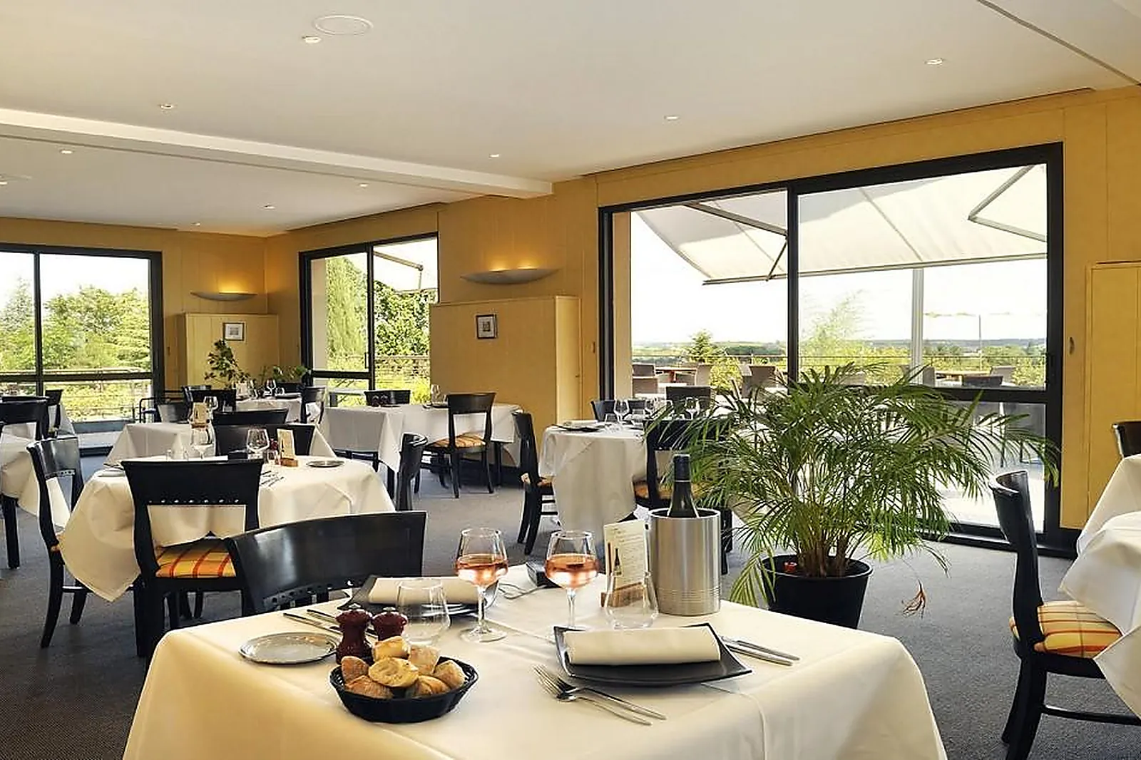 Lieux événementiels, LE LUCCOTEL