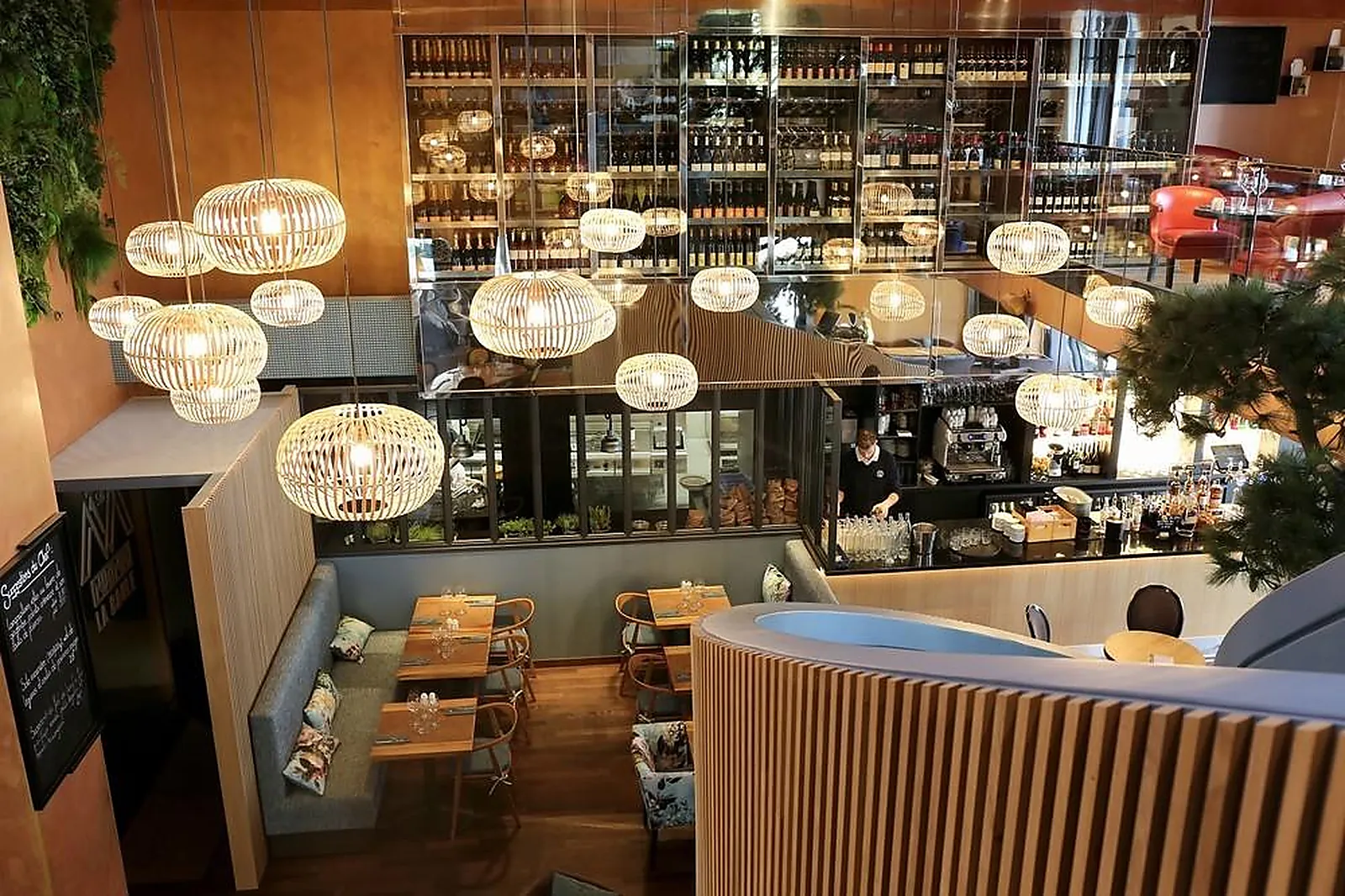 Lieux événementiels, LE M