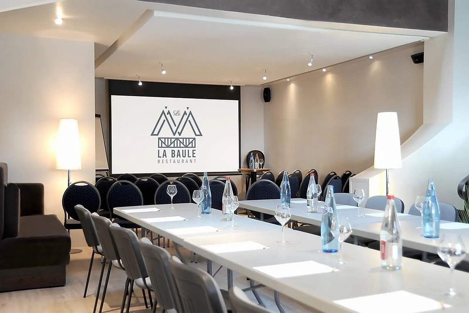 Lieux événementiels, LE M